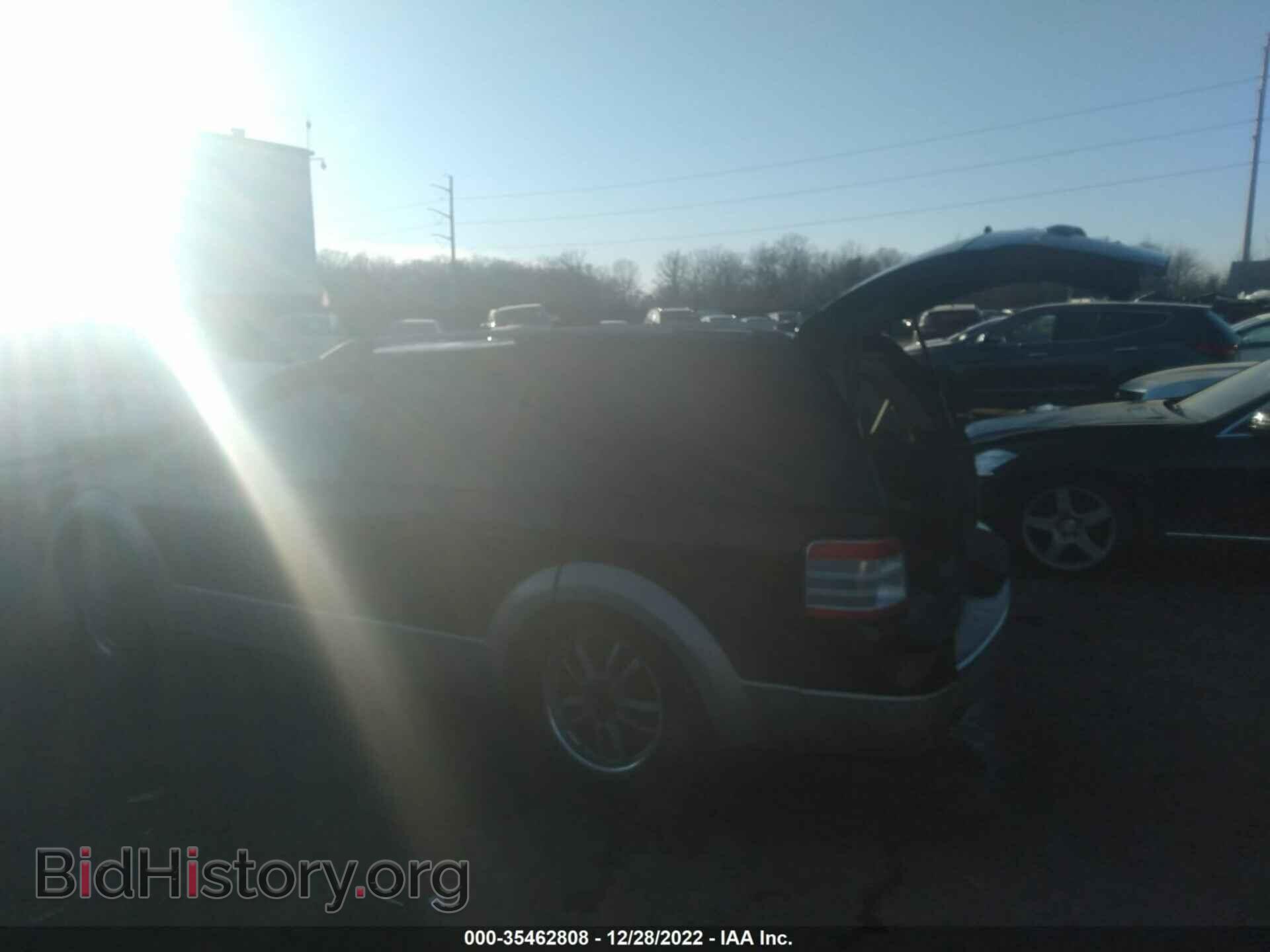2009 FORD TAURUS X - VIN: 1FMDK07W79GA00258 - Фото 3