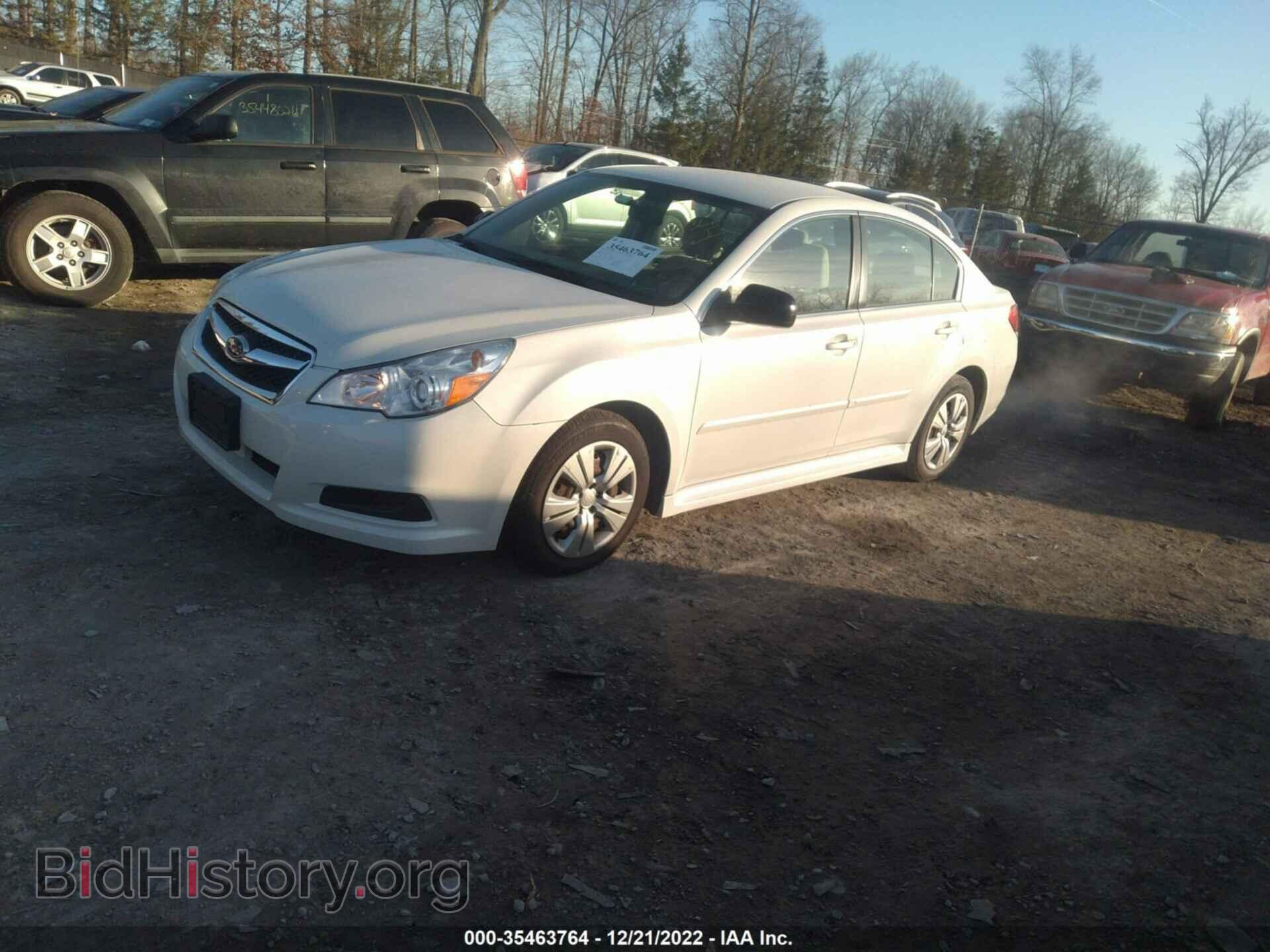 2011 SUBARU LEGACY - VIN: 4S3BMBA60B3264199 - Фото 2