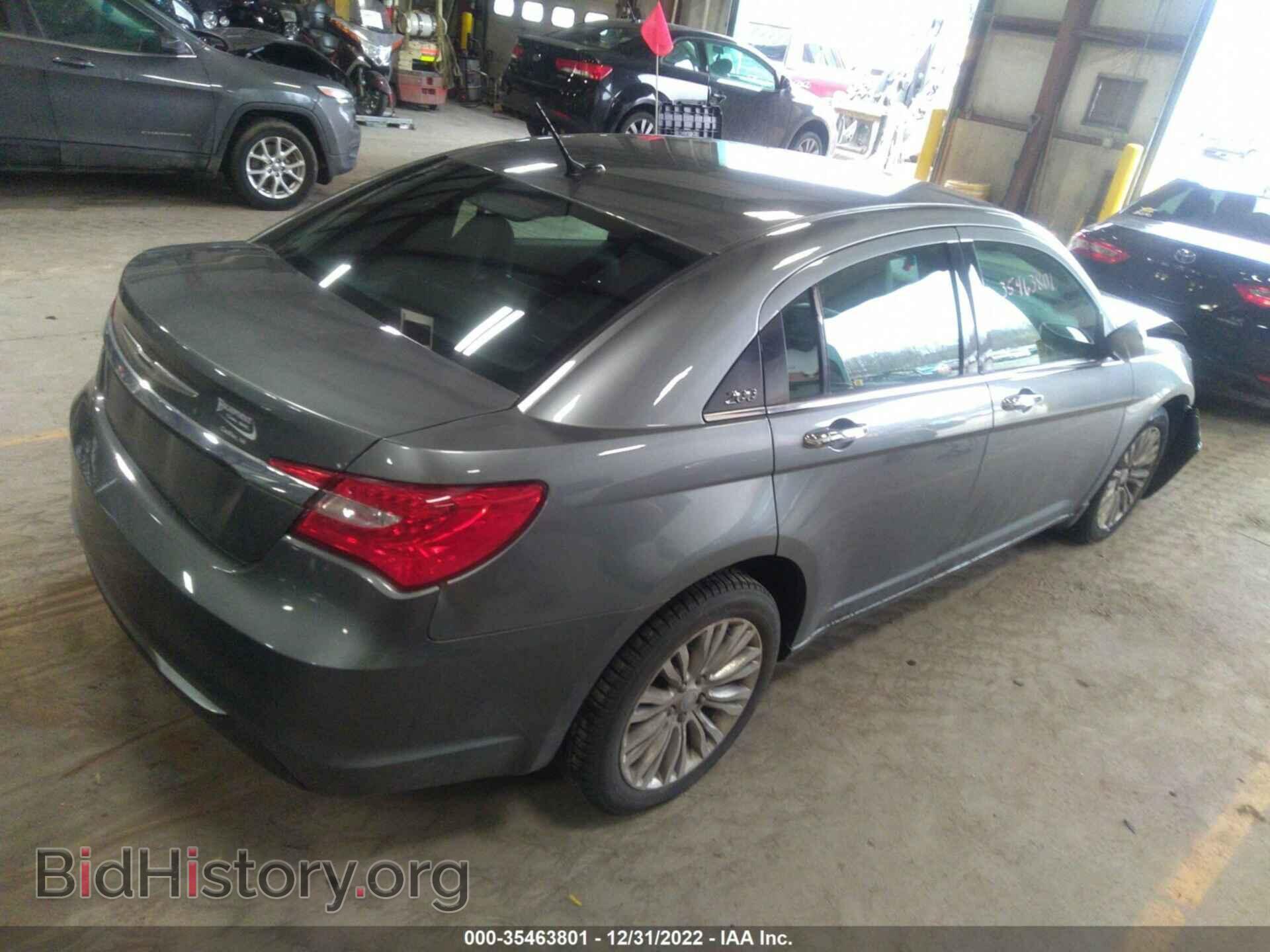 2011 CHRYSLER 200 - VIN: 1C3BC2FB0BN597665 - Фото 4