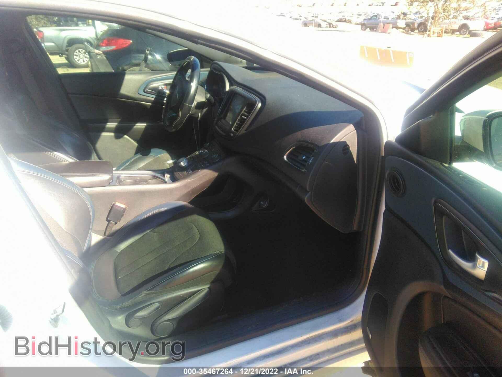 2016 CHRYSLER 200 - VIN: 1C3CCCBG9GN163070 - Photo 5
