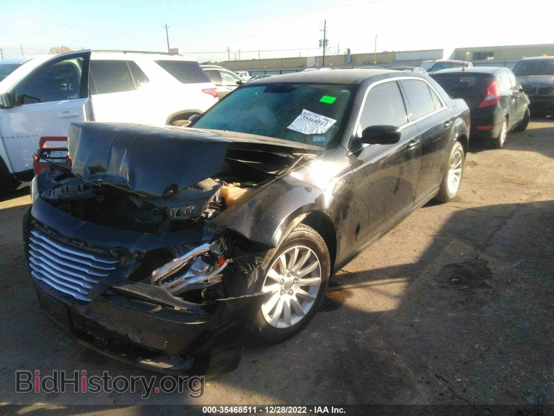 2012 CHRYSLER 300 - VIN: 2C3CCAAG2CH144515 - Фото 2