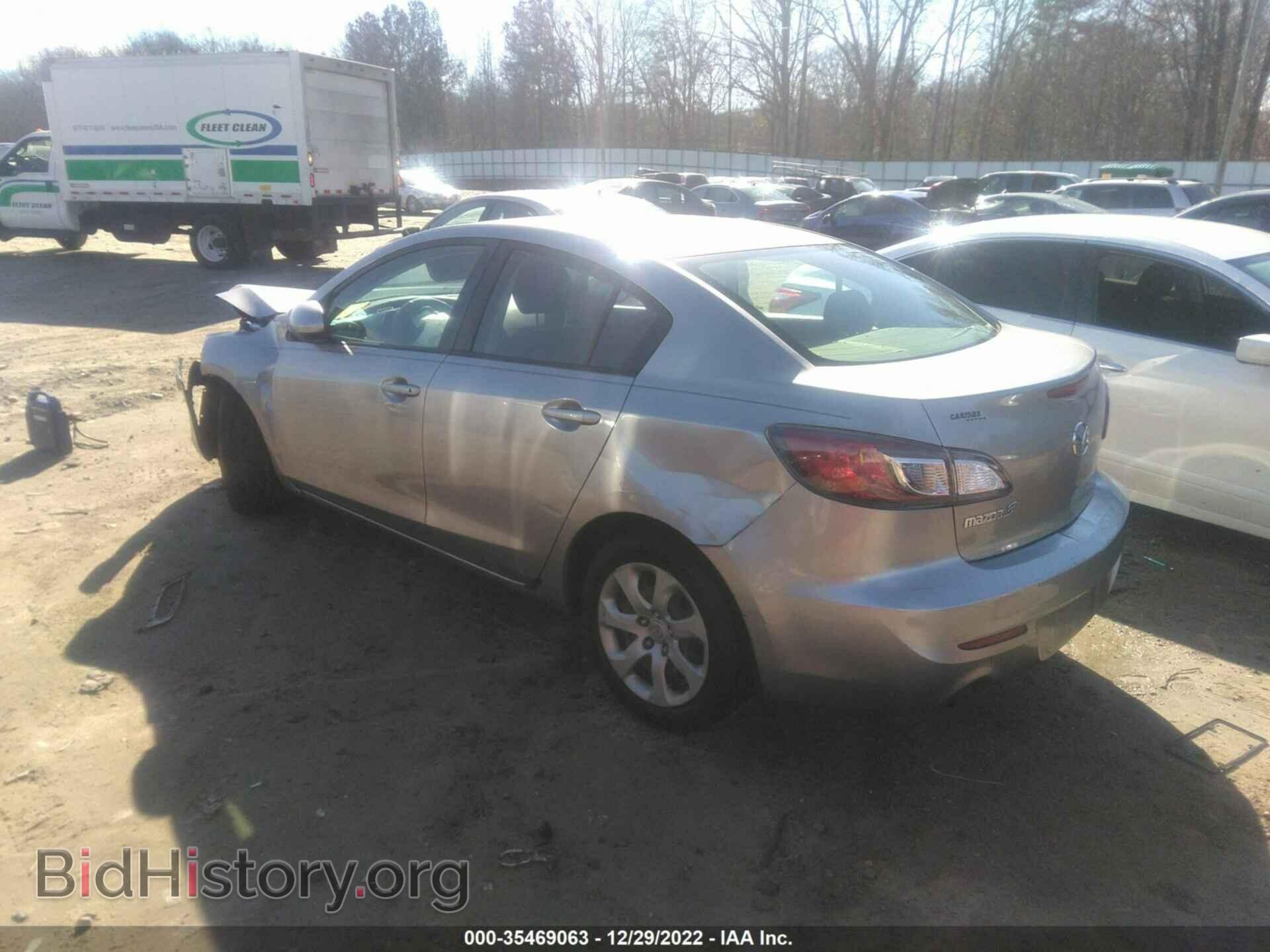 2013 MAZDA MAZDA3 - VIN: JM1BL1TF1D1822568 - Фото 3