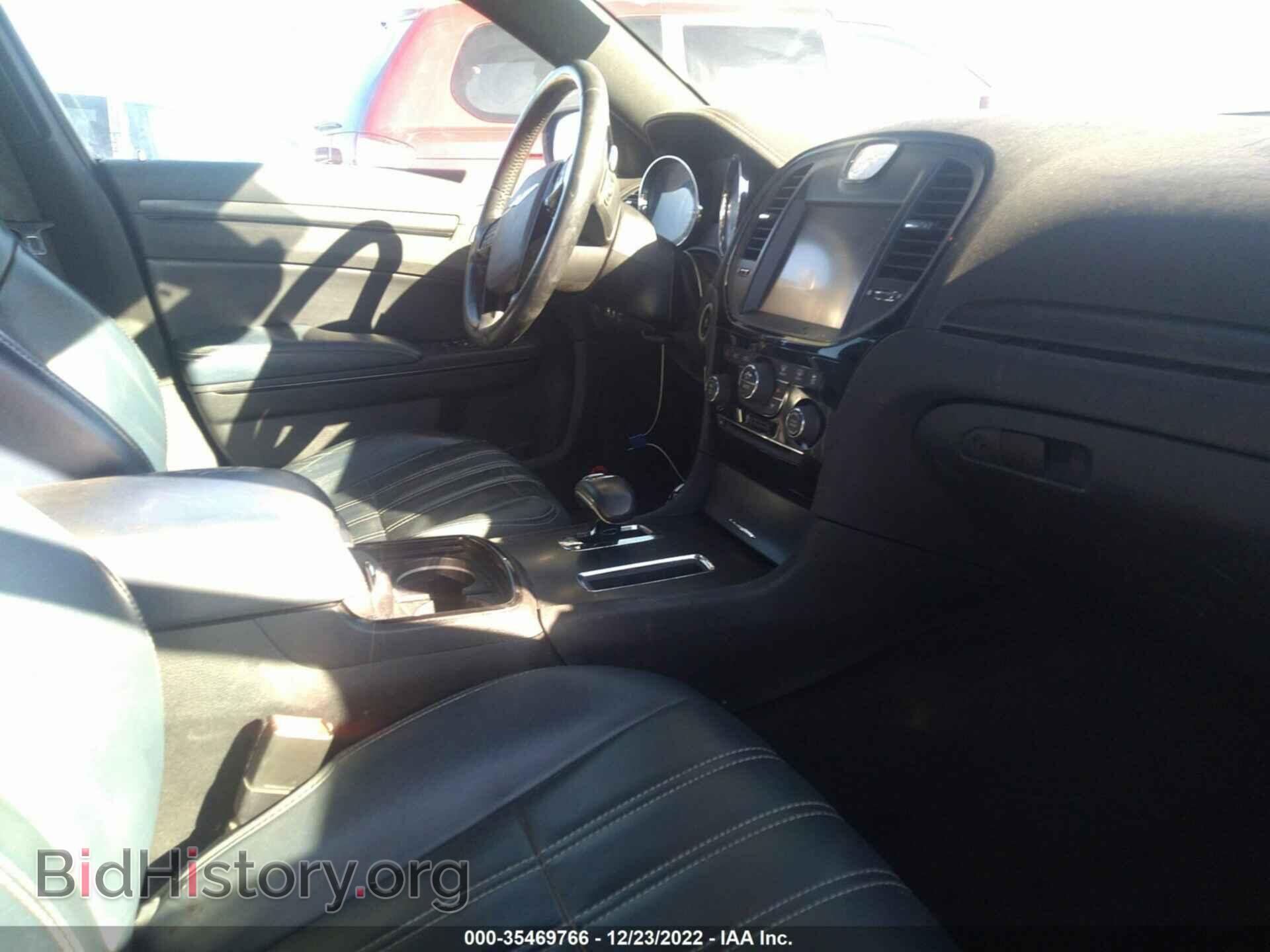 2014 CHRYSLER 300 - VIN: 2C3CCABG9EH228896 - Фото 5