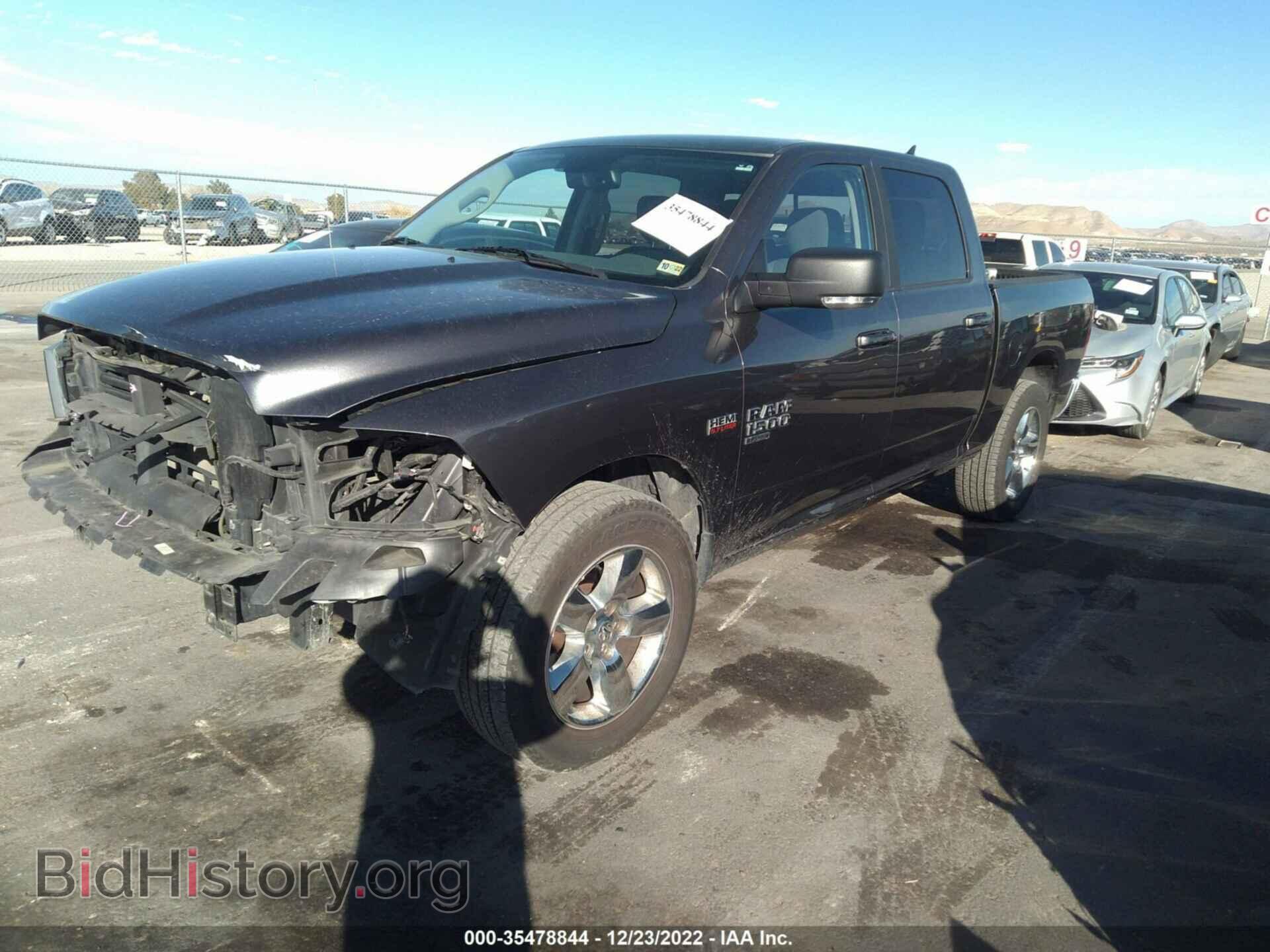 2019 RAM 1500 CLASSIC - VIN: 1C6RR7LT4KS687946 - Фото 2