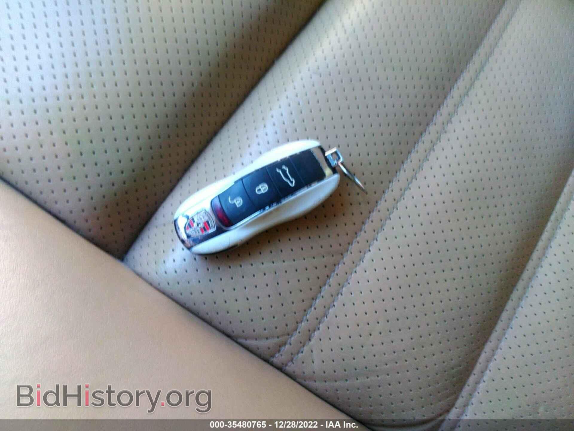 2011 PORSCHE CAYENNE - VIN: WP1AB2A27BLA48895 - Photo 11