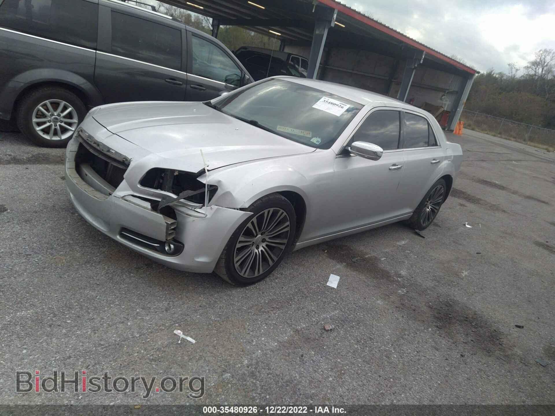 2012 CHRYSLER 300 - VIN: 2C3CCACG4CH223049 - Photo 2