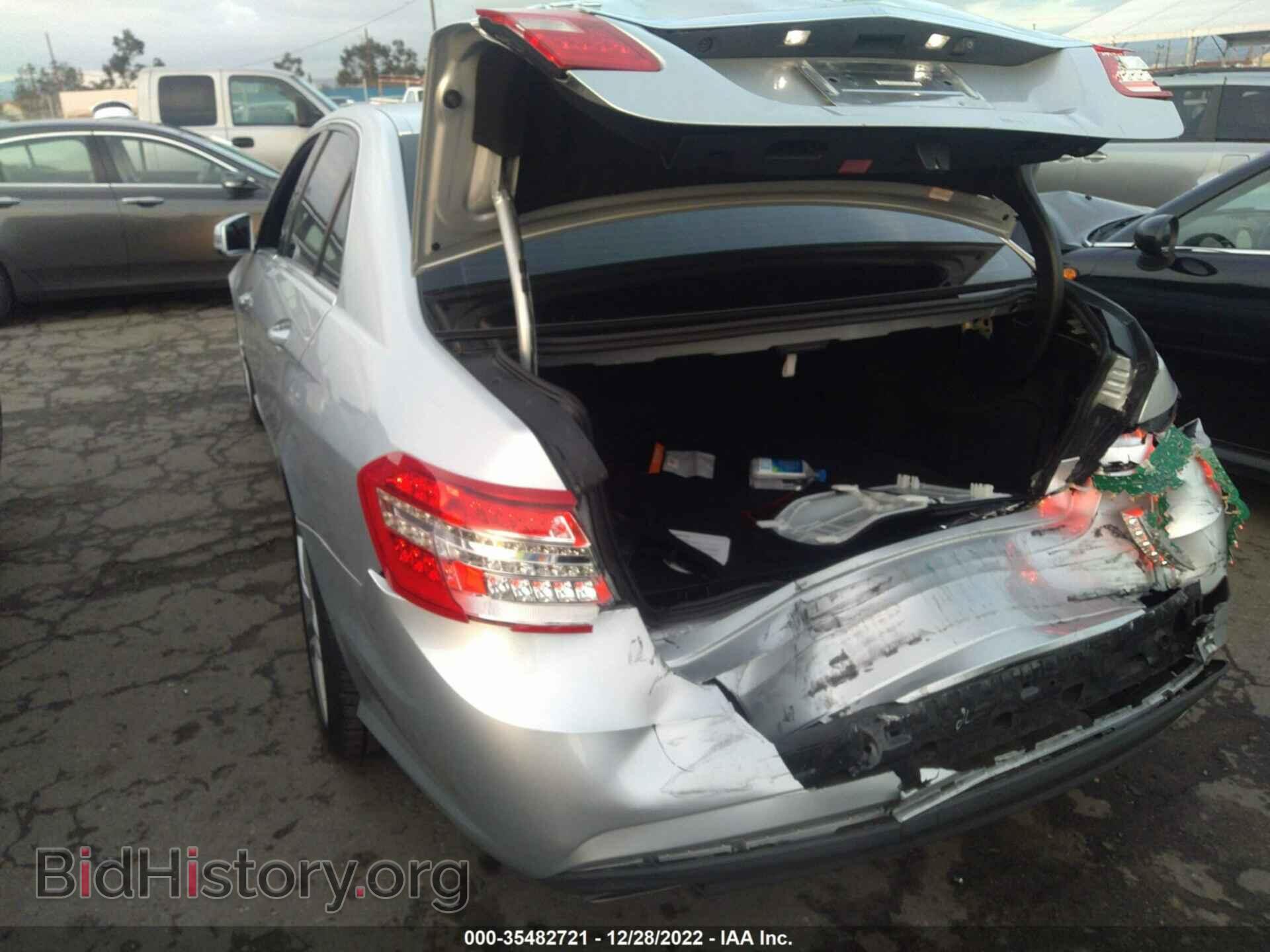 2013 MERCEDES-BENZ E-CLASS - VIN: WDDHF5KB8DA744237 - Фото 6