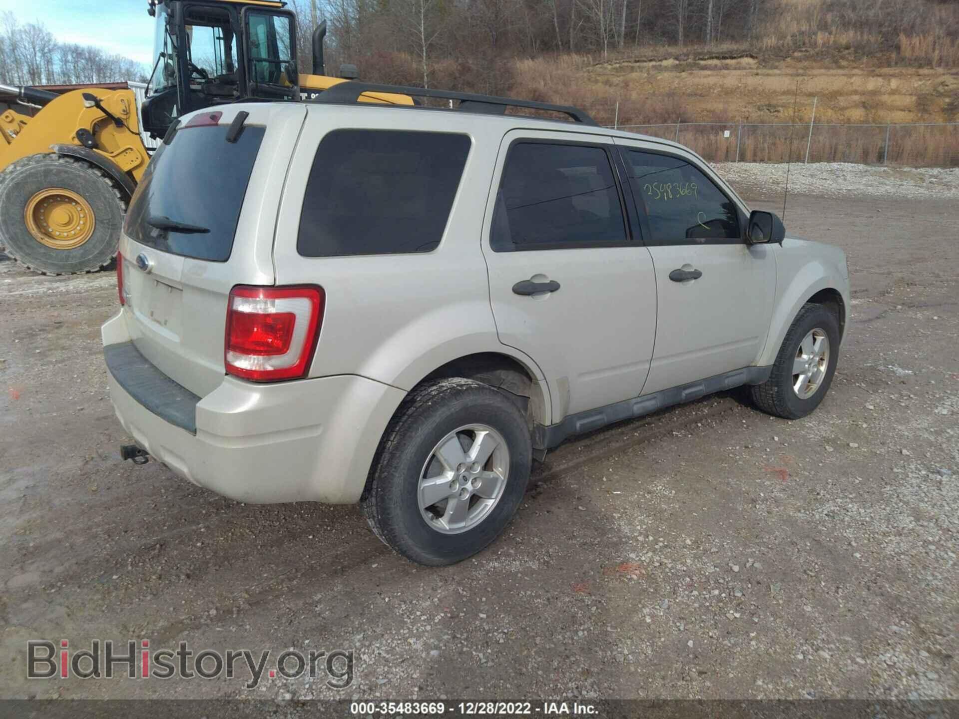2009 FORD ESCAPE - VIN: 1FMCU03719KD05336 - Фото 4