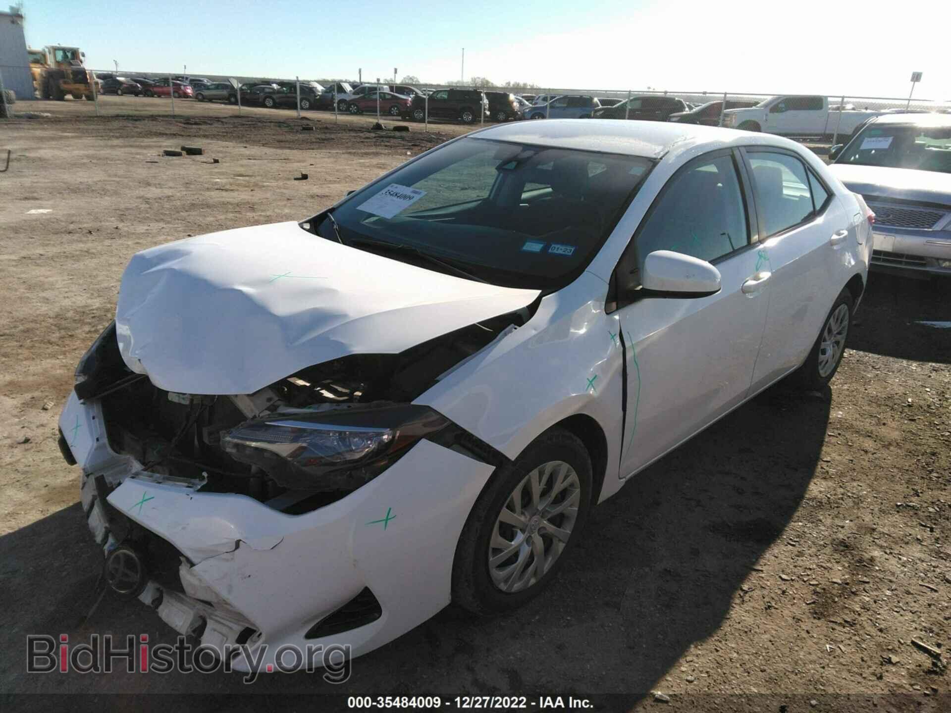 2017 TOYOTA COROLLA - VIN: 2T1BURHEXHC811548 - Фото 2