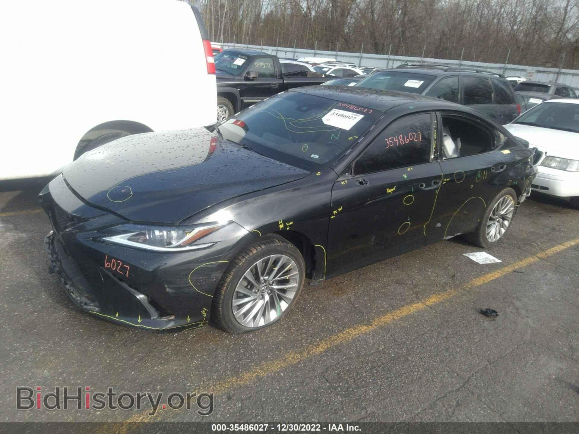 2019 LEXUS ES - VIN: JTHB21B11K2000383 - Фото 2