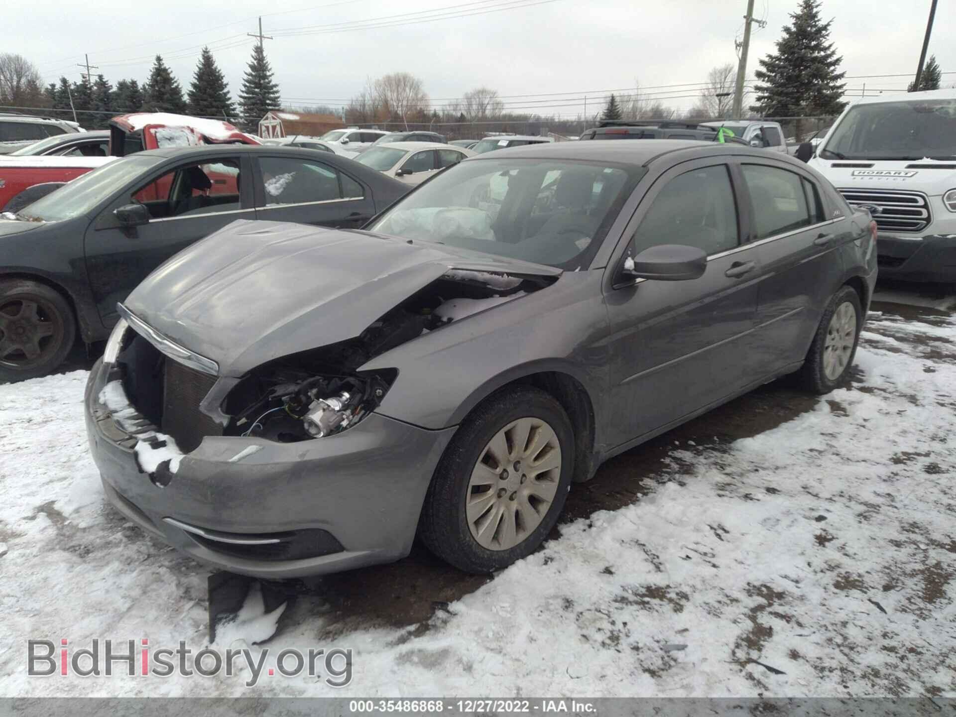2012 CHRYSLER 200 - VIN: 1C3CCBAB2CN170355 - Фото 2