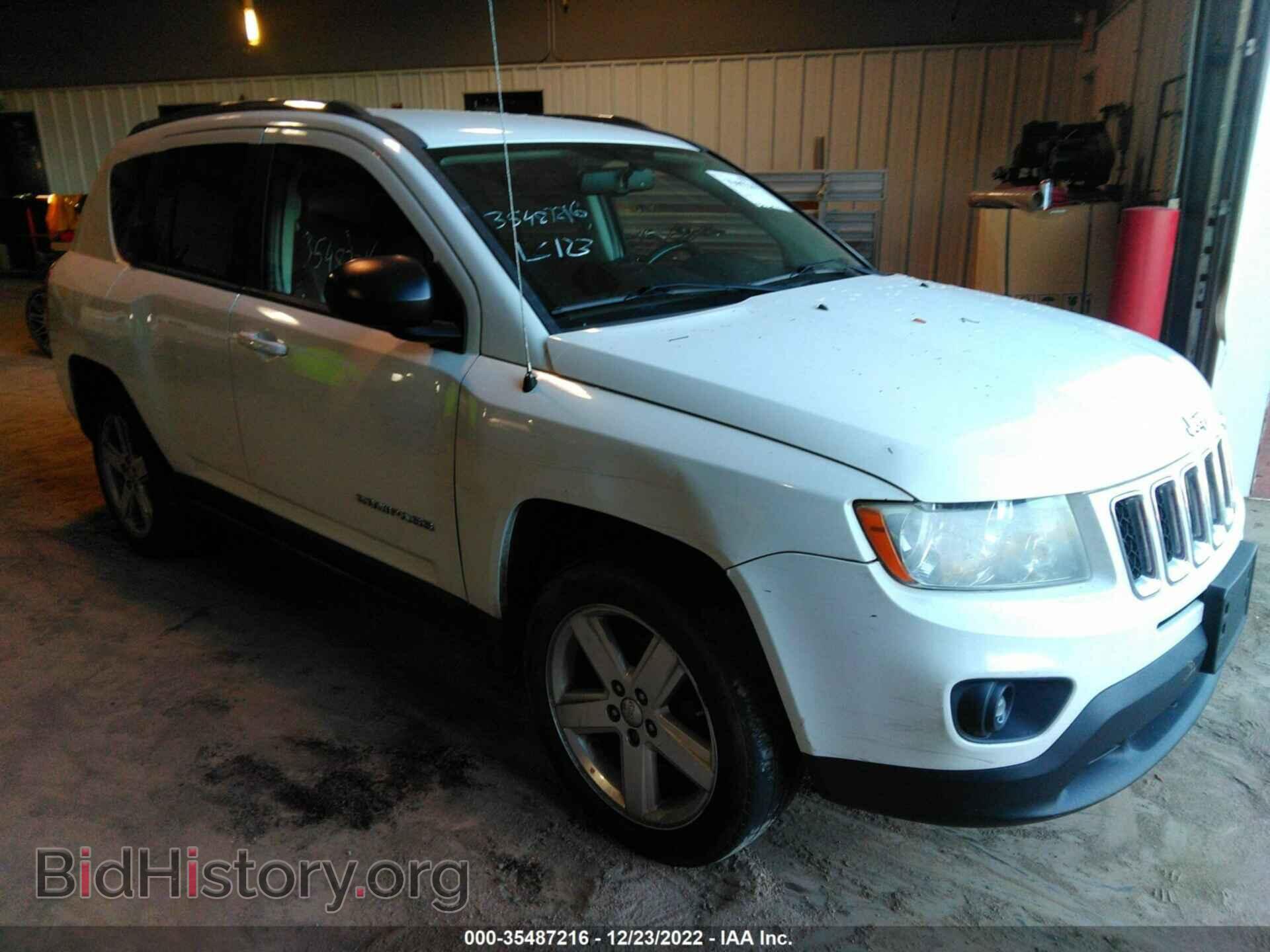 Photo 1J4NF5FB4BD248042 - JEEP COMPASS 2011
