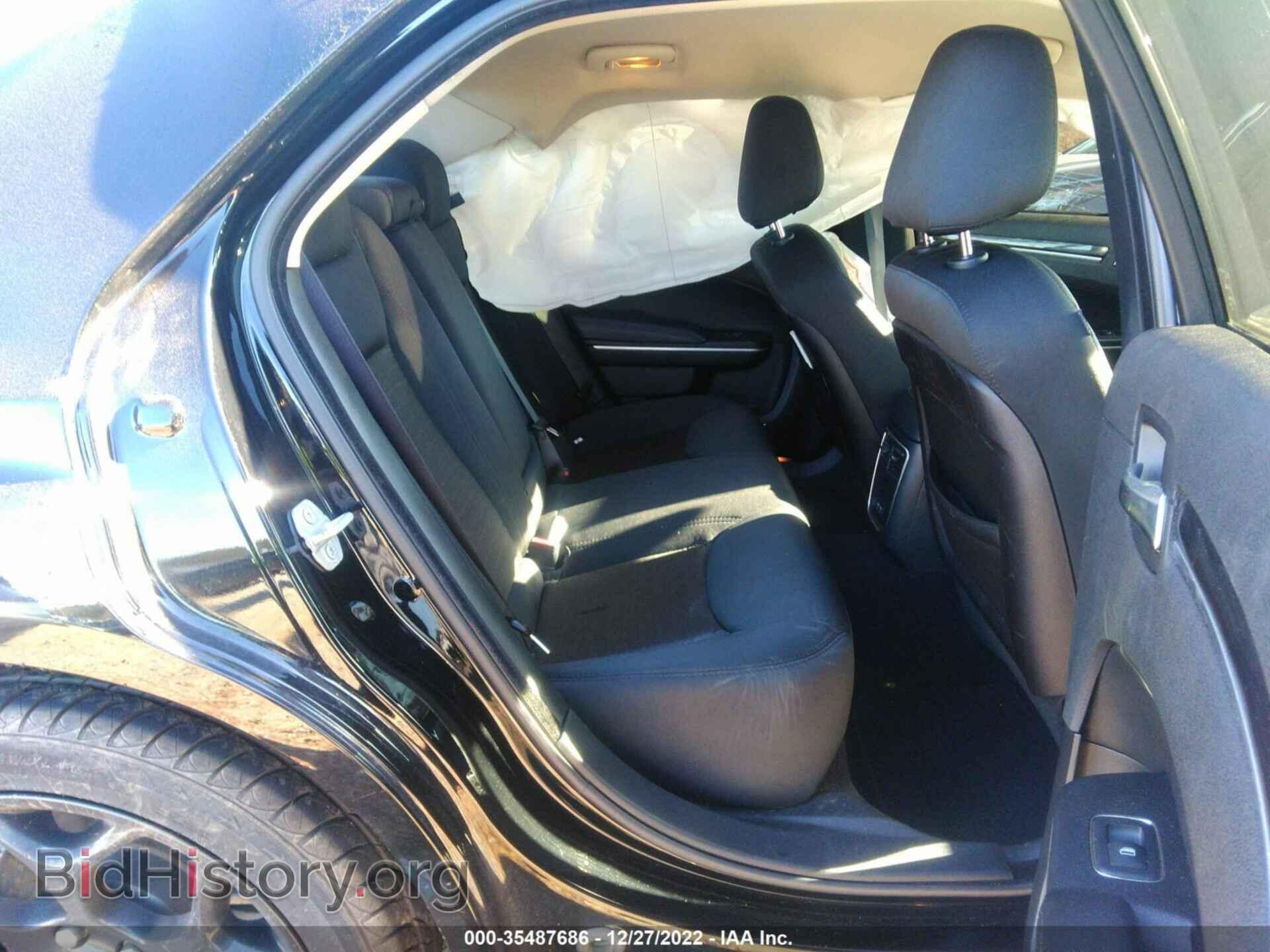 2019 CHRYSLER 300 - VIN: 2C3CCAAG1KH704510 - Фото 8