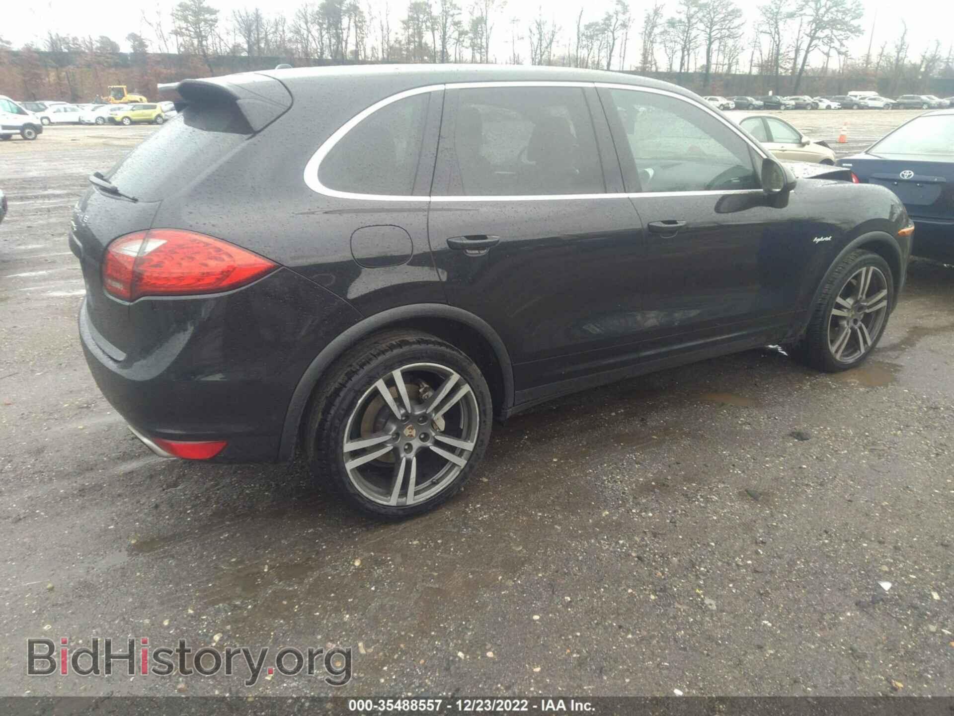 2011 PORSCHE CAYENNE - VIN: WP1AE2A20BLA94429 - Фото 4