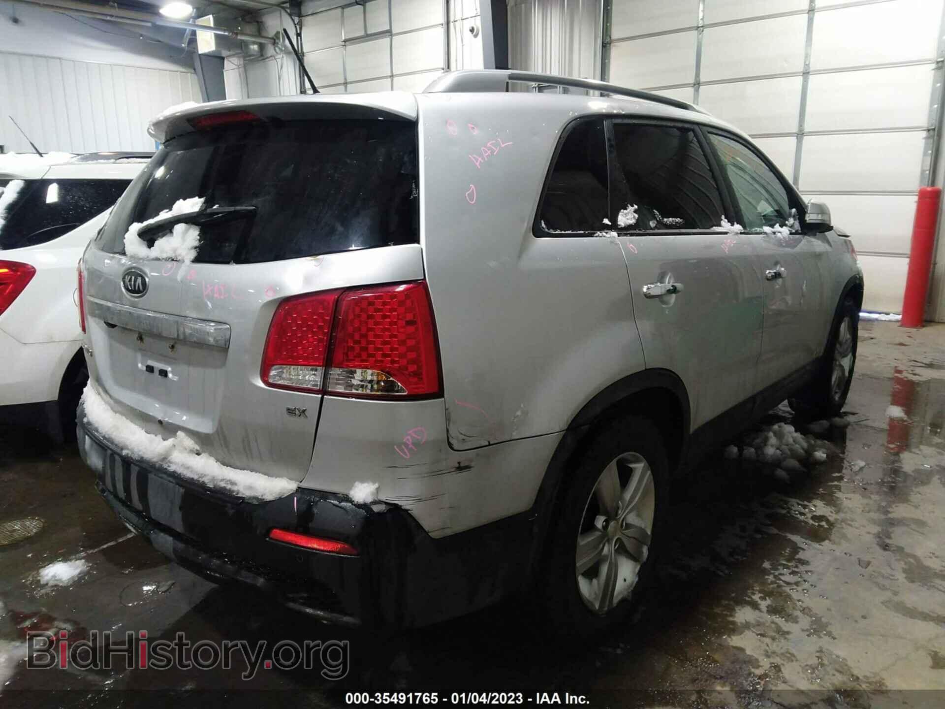 2013 KIA SORENTO - VIN: 5XYKUDA68DG399781 - Фото 4