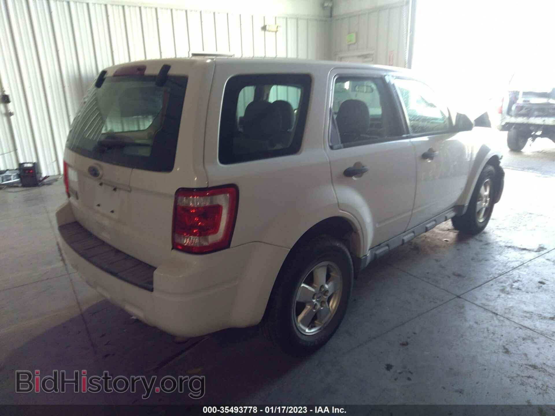 2011 FORD ESCAPE - VIN: 1FMCU0C79BKB99062 - Фото 4