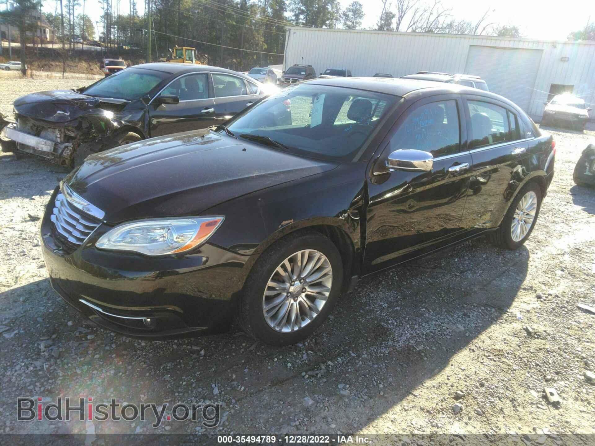 2011 CHRYSLER 200 - VIN: 1C3BC2FG4BN568732 - Фото 2