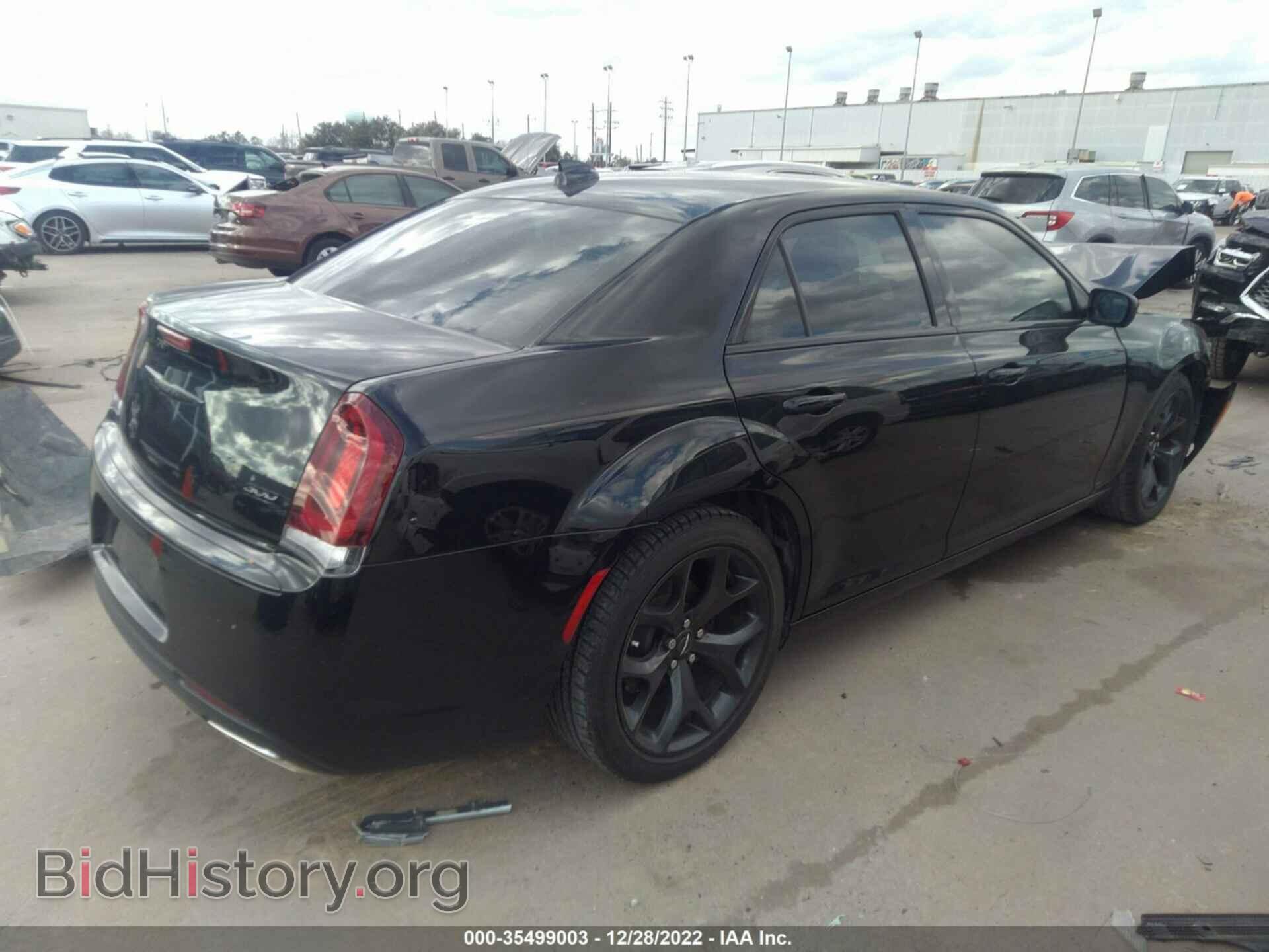2021 CHRYSLER 300 - VIN: 2C3CCAAG3MH570876 - Фото 4
