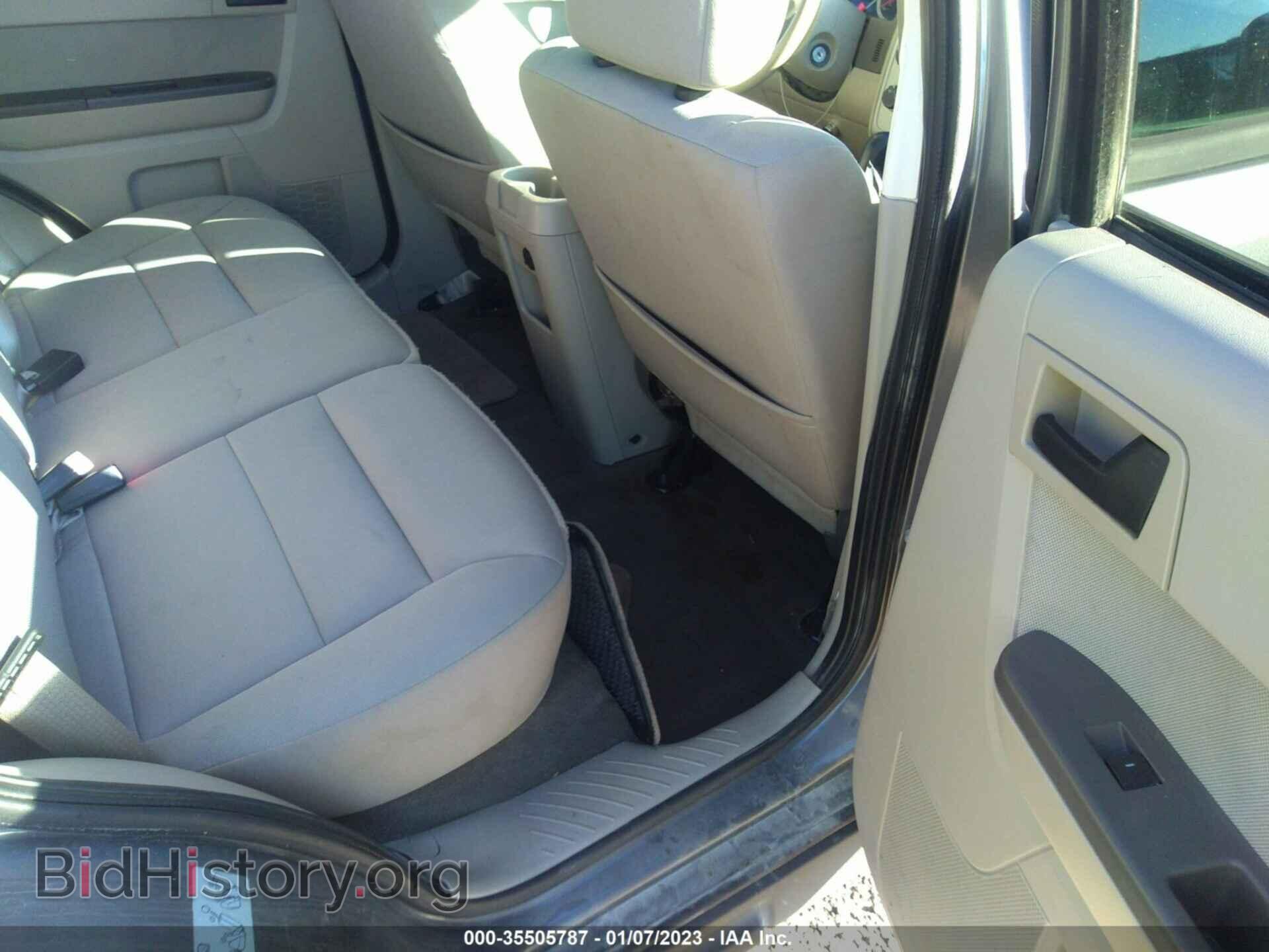 2011 FORD ESCAPE - VIN: 1FMCU0DG4BKB84354 - Фото 8