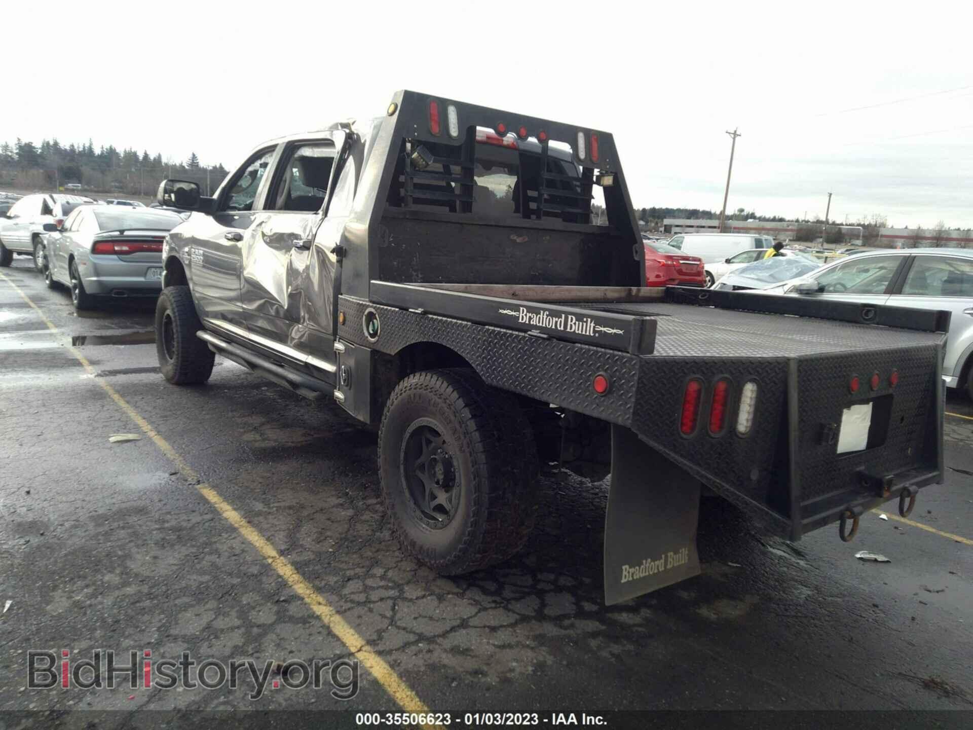 2015 RAM 2500 - VIN: 3C6UR5ML3FG604047 - Фото 3