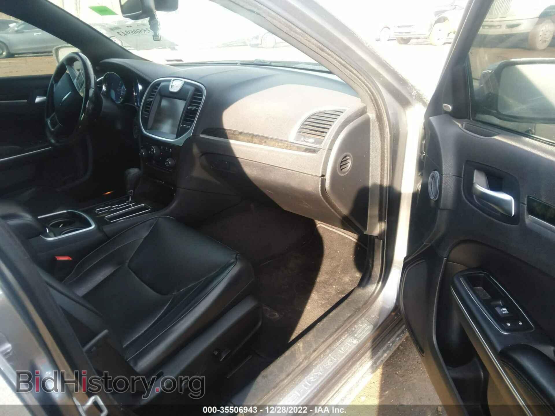 2011 CHRYSLER 300 - VIN: 2C3CA6CT2BH536728 - Фото 5
