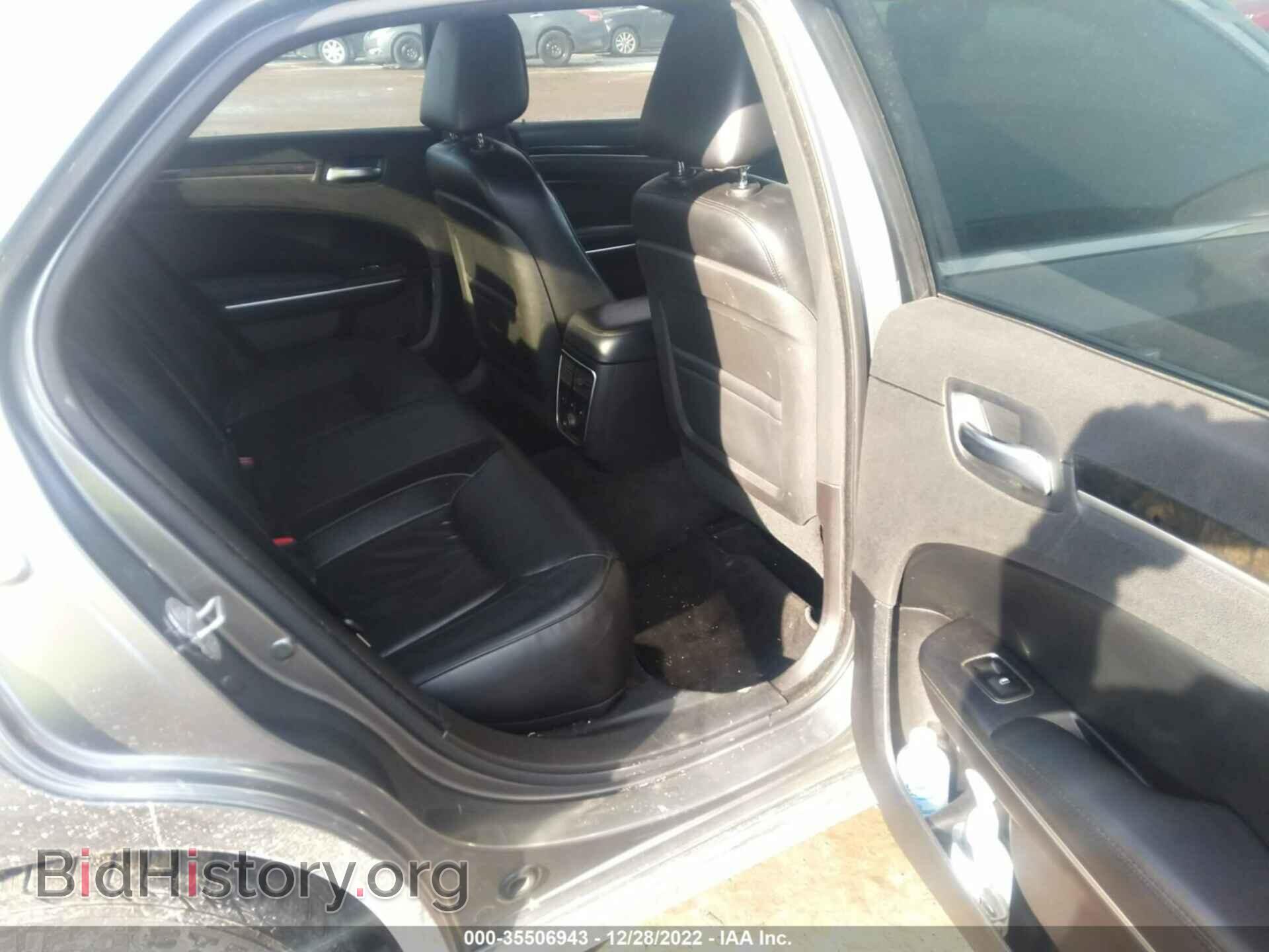 2011 CHRYSLER 300 - VIN: 2C3CA6CT2BH536728 - Фото 8