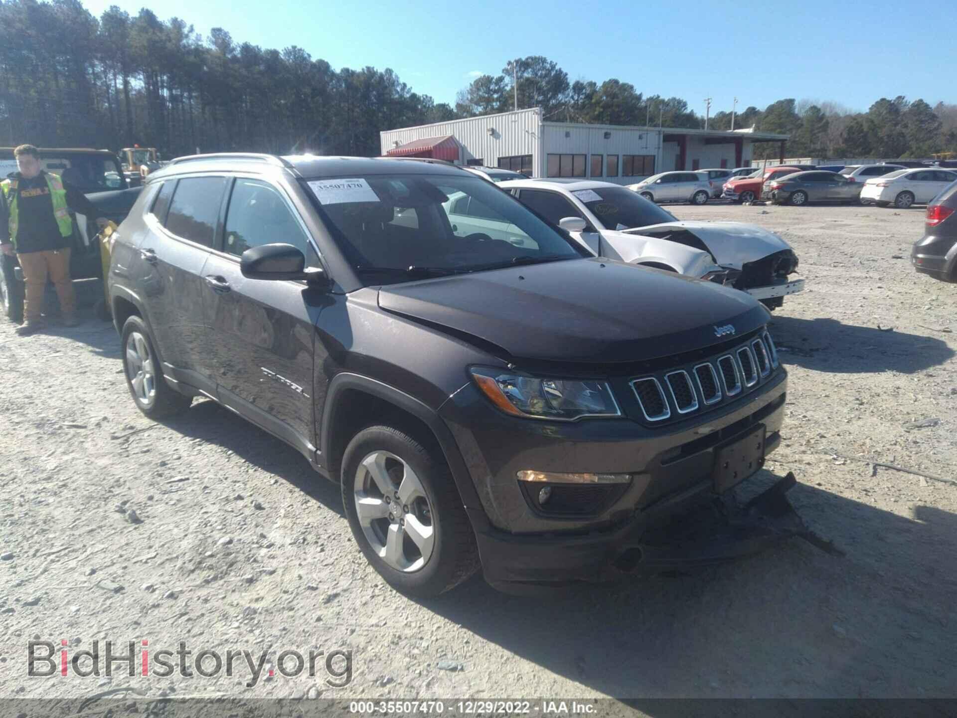 Фотография 3C4NJDBB9JT457452 - JEEP COMPASS 2018