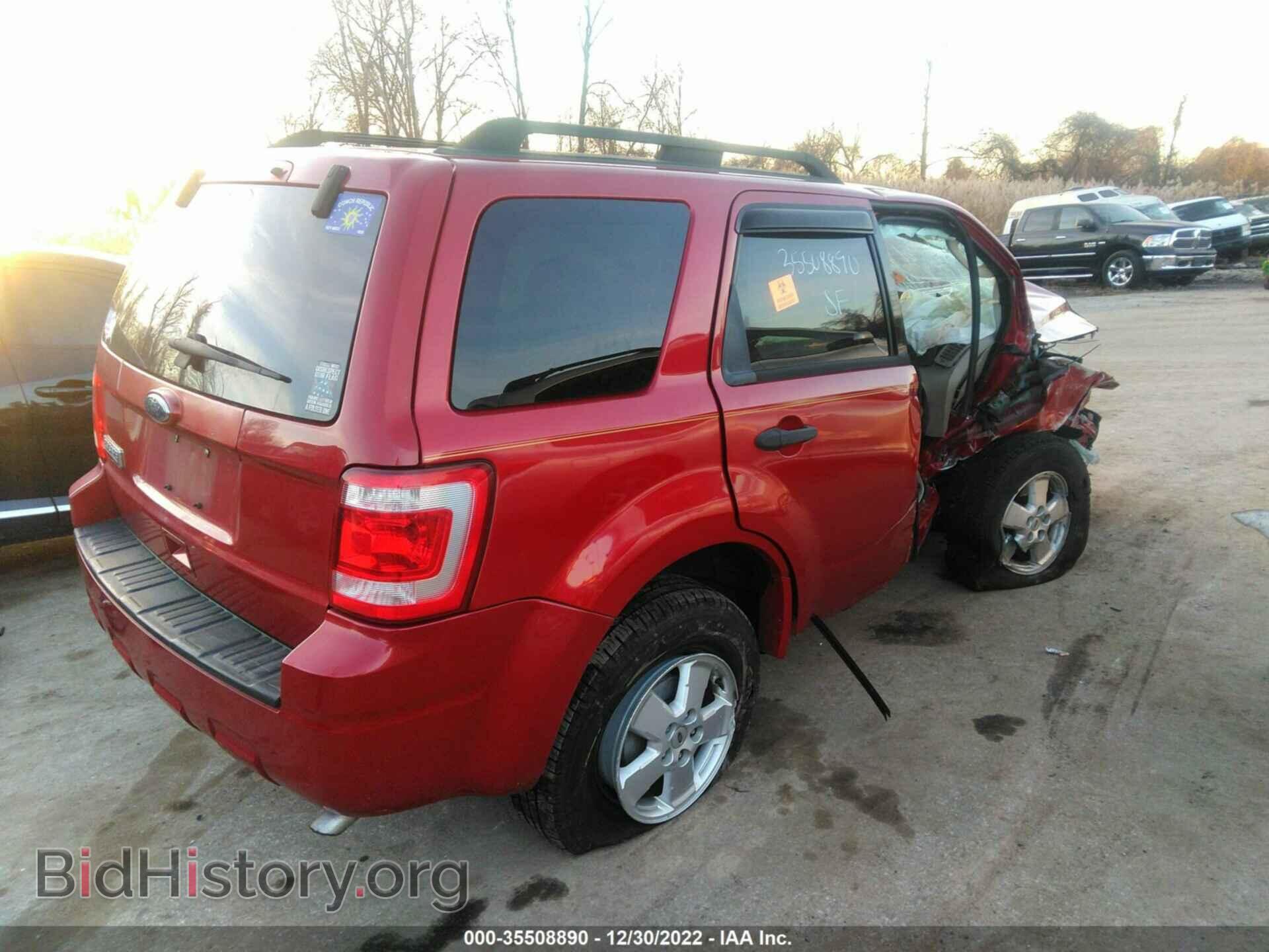 2011 FORD ESCAPE - VIN: 1FMCU0D71BKA03579 - Фото 4