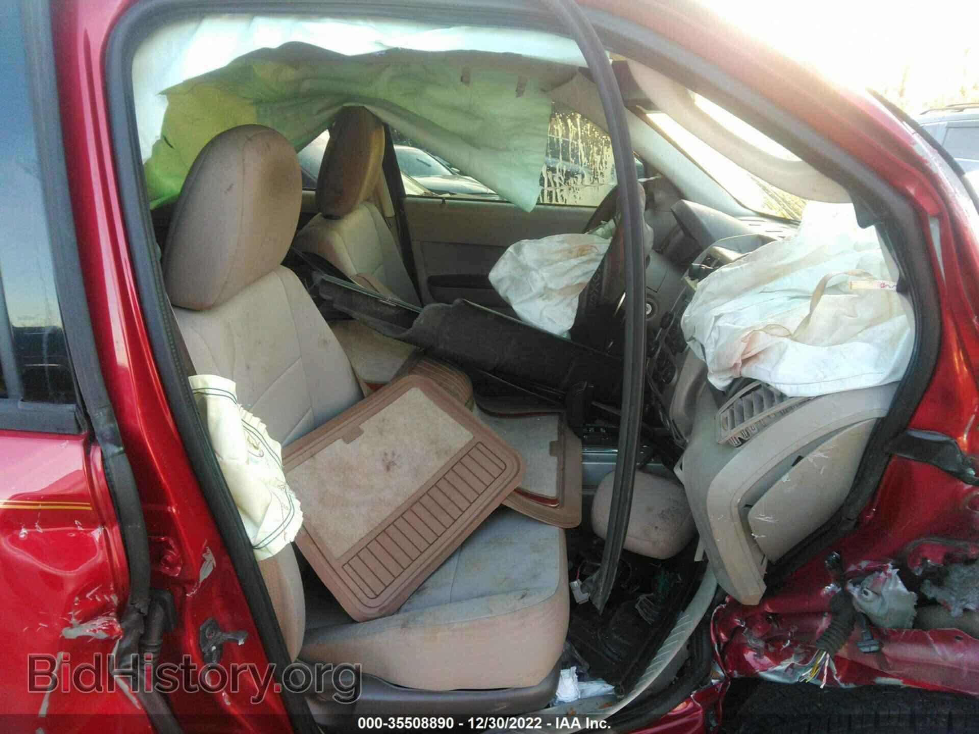 2011 FORD ESCAPE - VIN: 1FMCU0D71BKA03579 - Фото 5