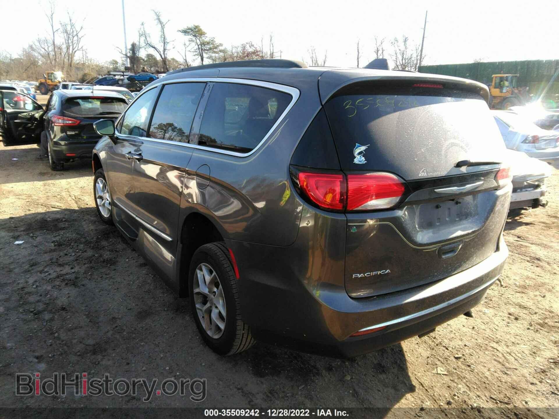 2017 CHRYSLER PACIFICA - VIN: 2C4RC1BG5HR759453 - Фото 3