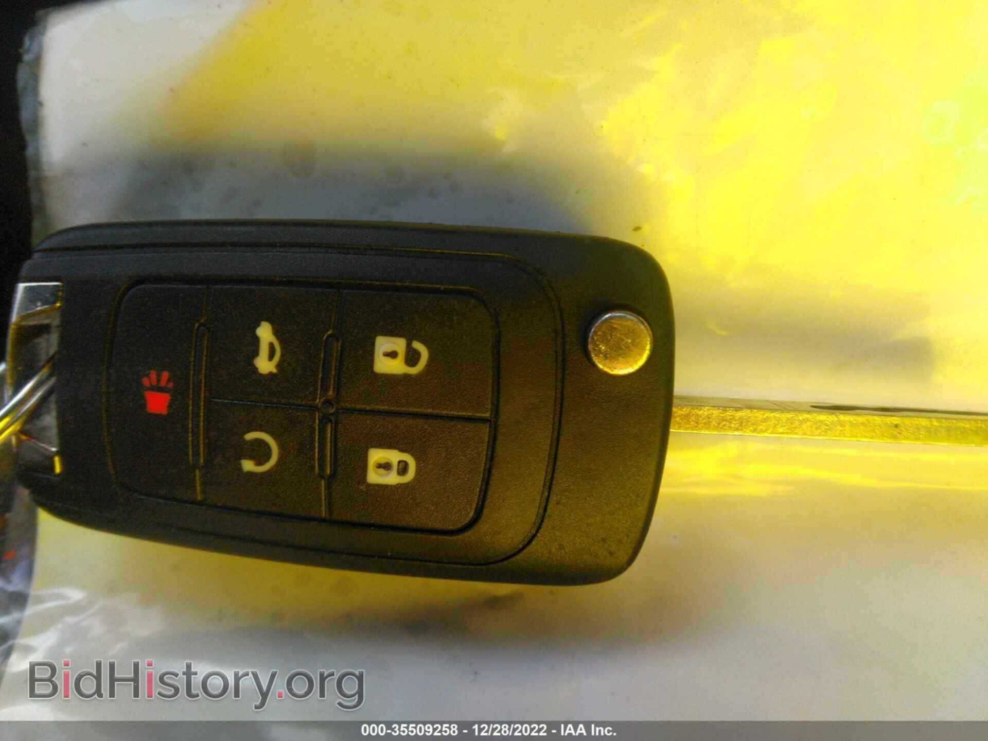 2011 GMC TERRAIN - VIN: 2CTALWEC2B6237976 - Photo 11