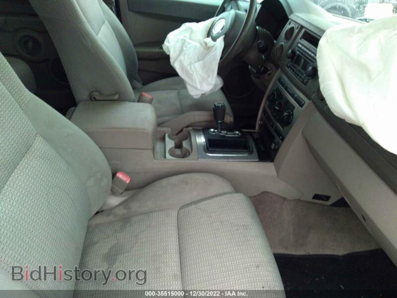 2006 Jeep COMMANDER (VIN 1J8HH48K66C297901) — photo 5 of 11