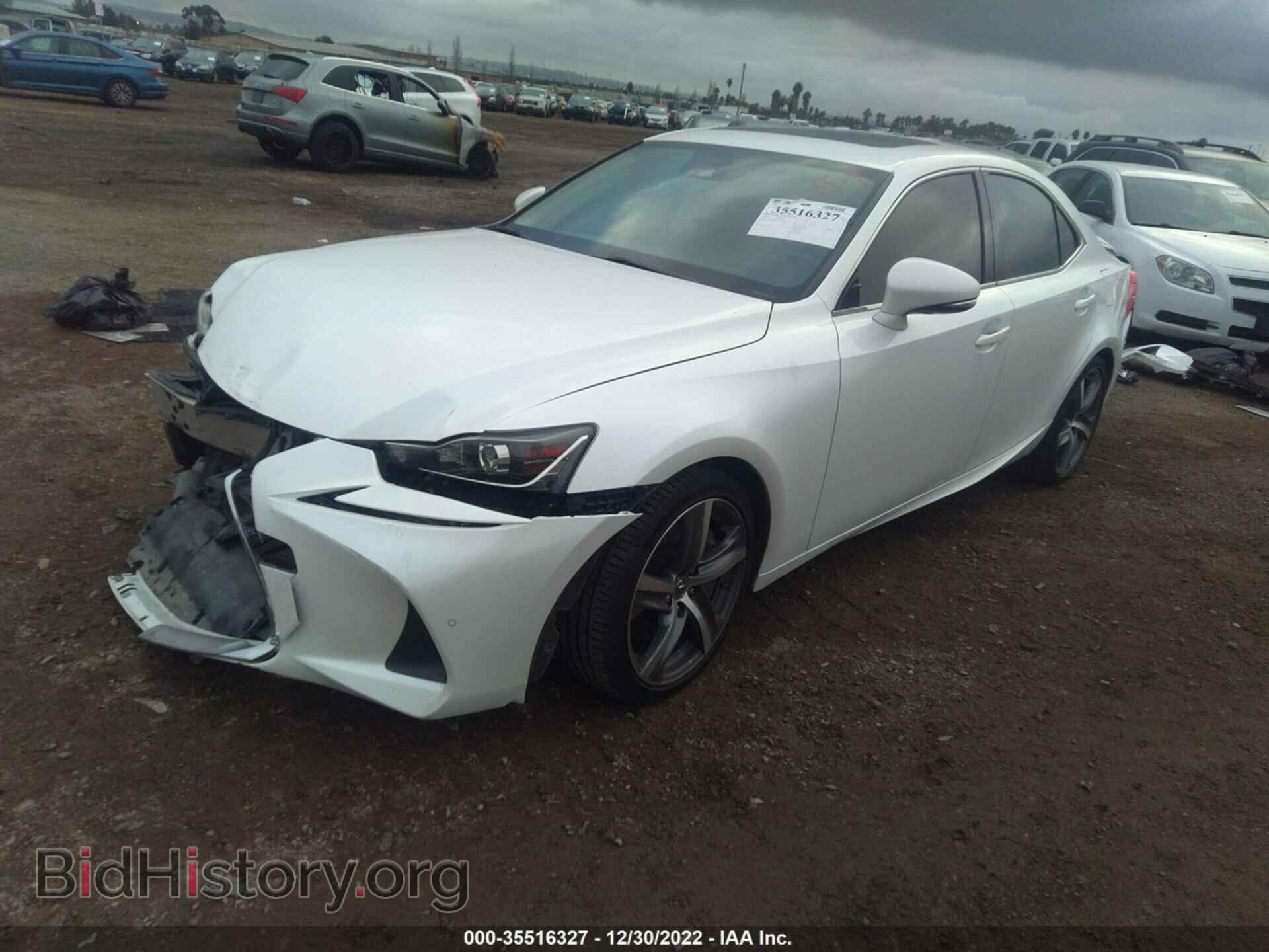 2017 LEXUS IS - VIN: JTHBA1D2XH5044169 - Фото 2