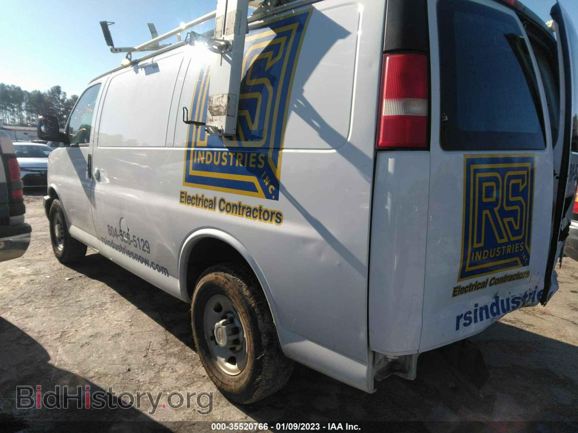 2009 CHEVROLET EXPRESS CARGO VAN - VIN: 1GCGG25C991108715 - Фото 3