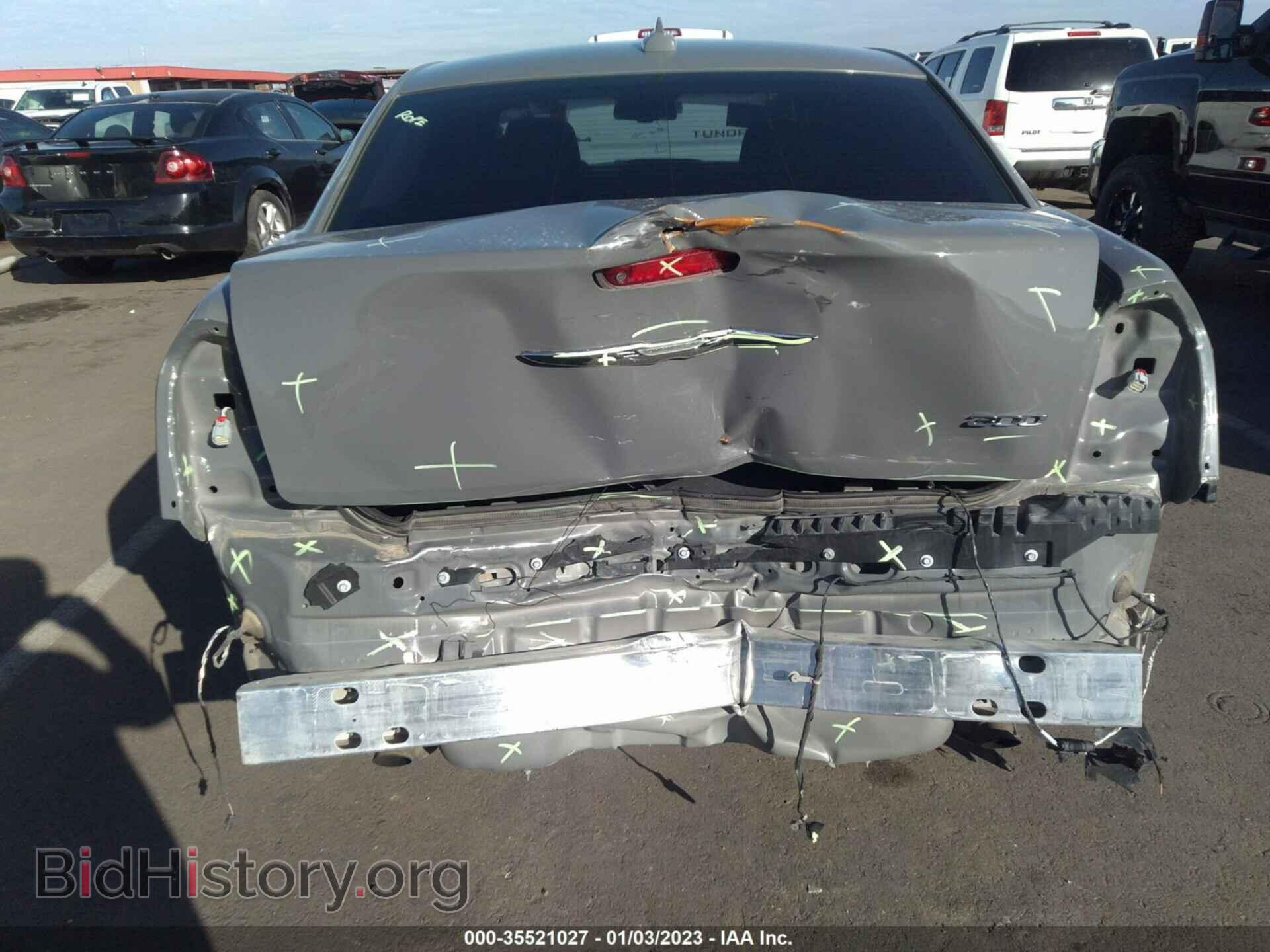 2019 CHRYSLER 300 - VIN: 2C3CCAAG9KH601772 - Фото 6