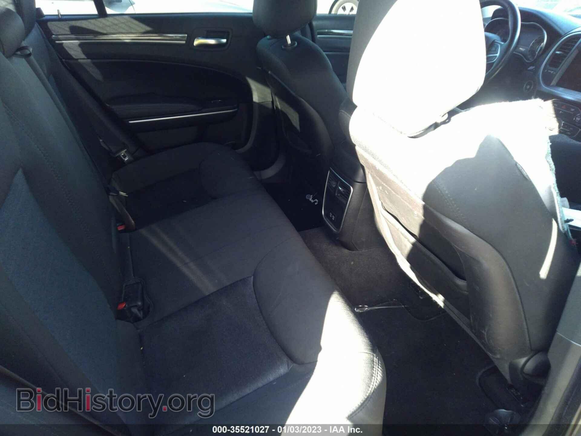 2019 CHRYSLER 300 - VIN: 2C3CCAAG9KH601772 - Фото 8