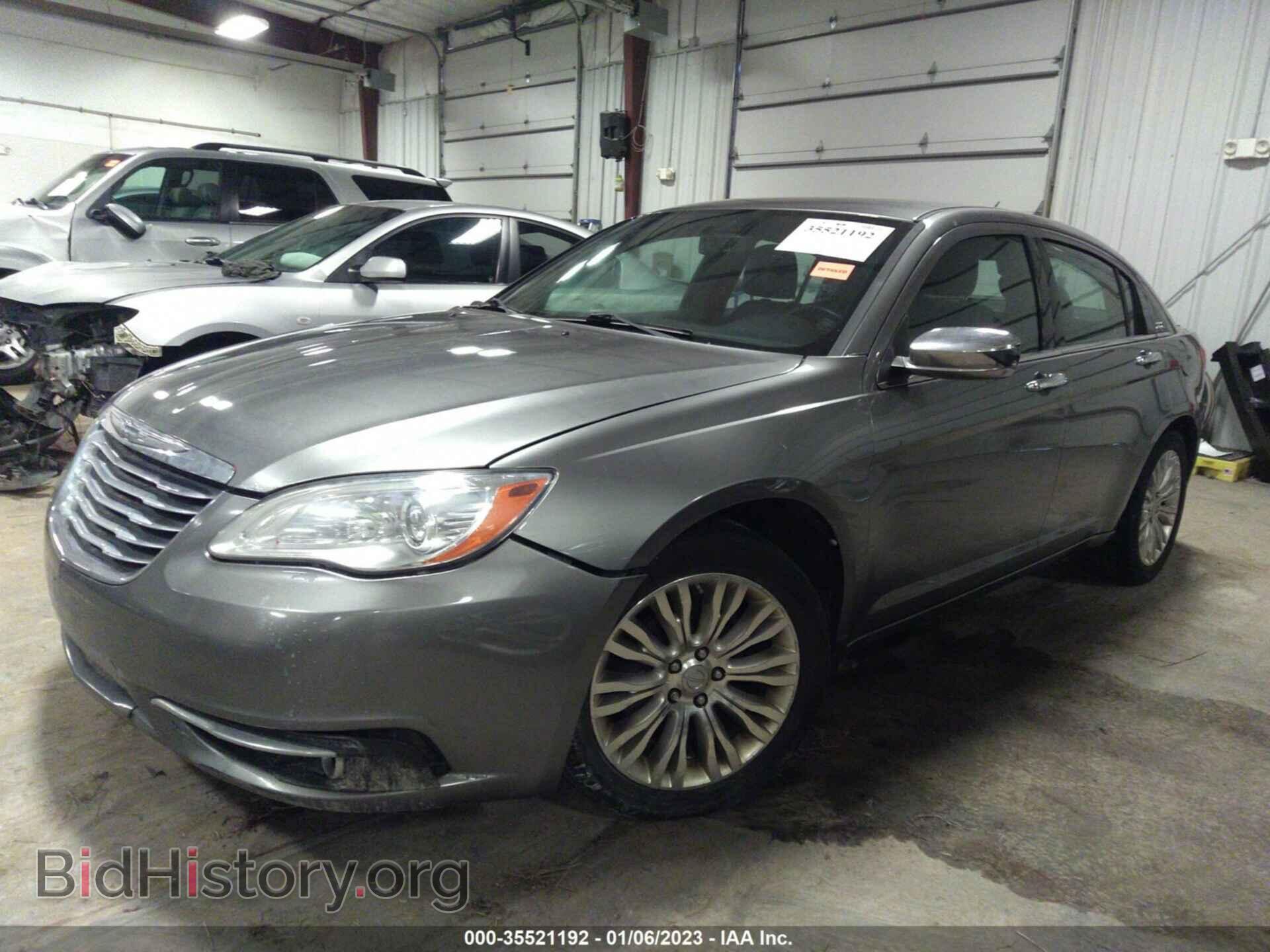2011 CHRYSLER 200 - VIN: 1C3BC2FB2BN606429 - Фото 2