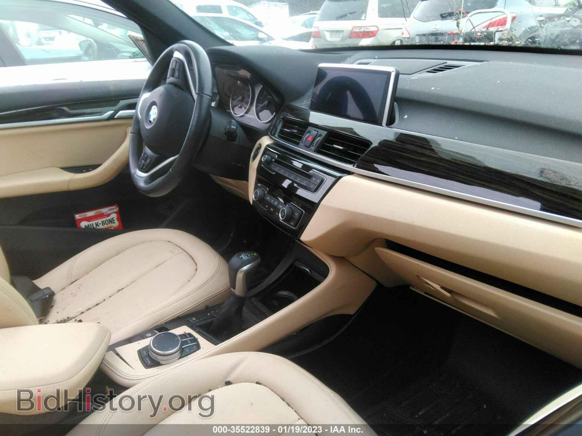2017 BMW X1 - VIN: WBXHT3C33H5F69916 - Фото 5