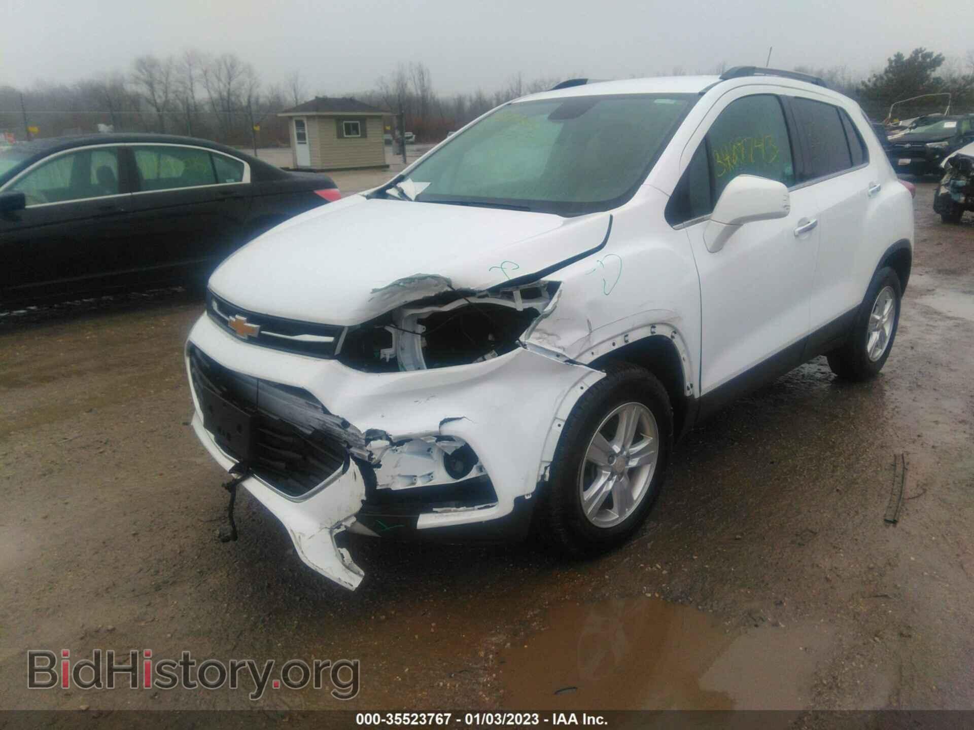 2017 CHEVROLET TRAX - VIN: 3GNCJPSB9HL237304 - Photo 2