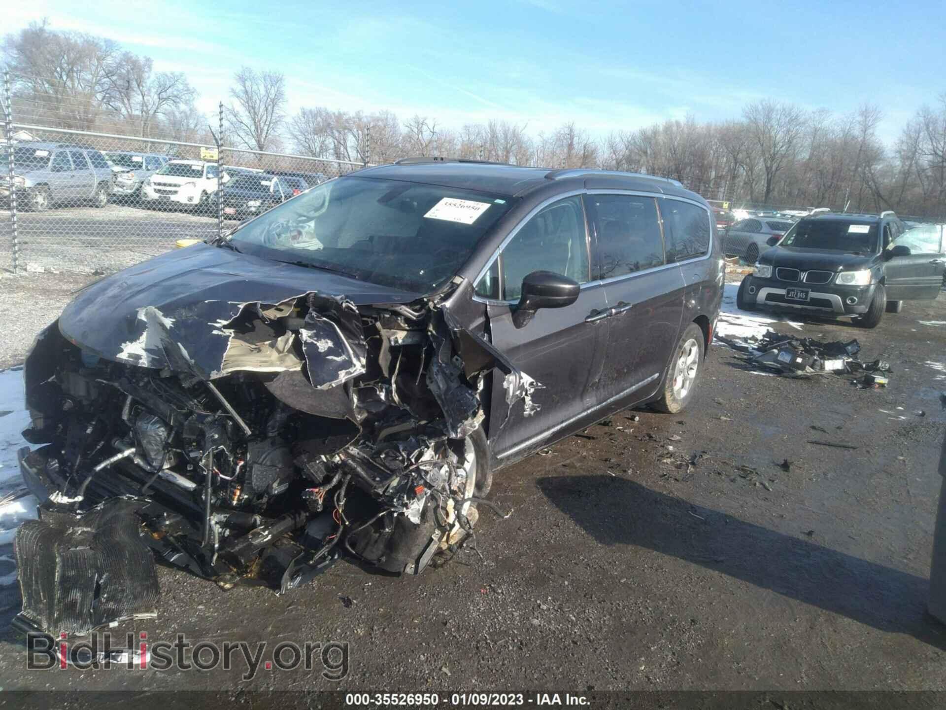 2017 CHRYSLER PACIFICA - VIN: 2C4RC1EG2HR705538 - Photo 2