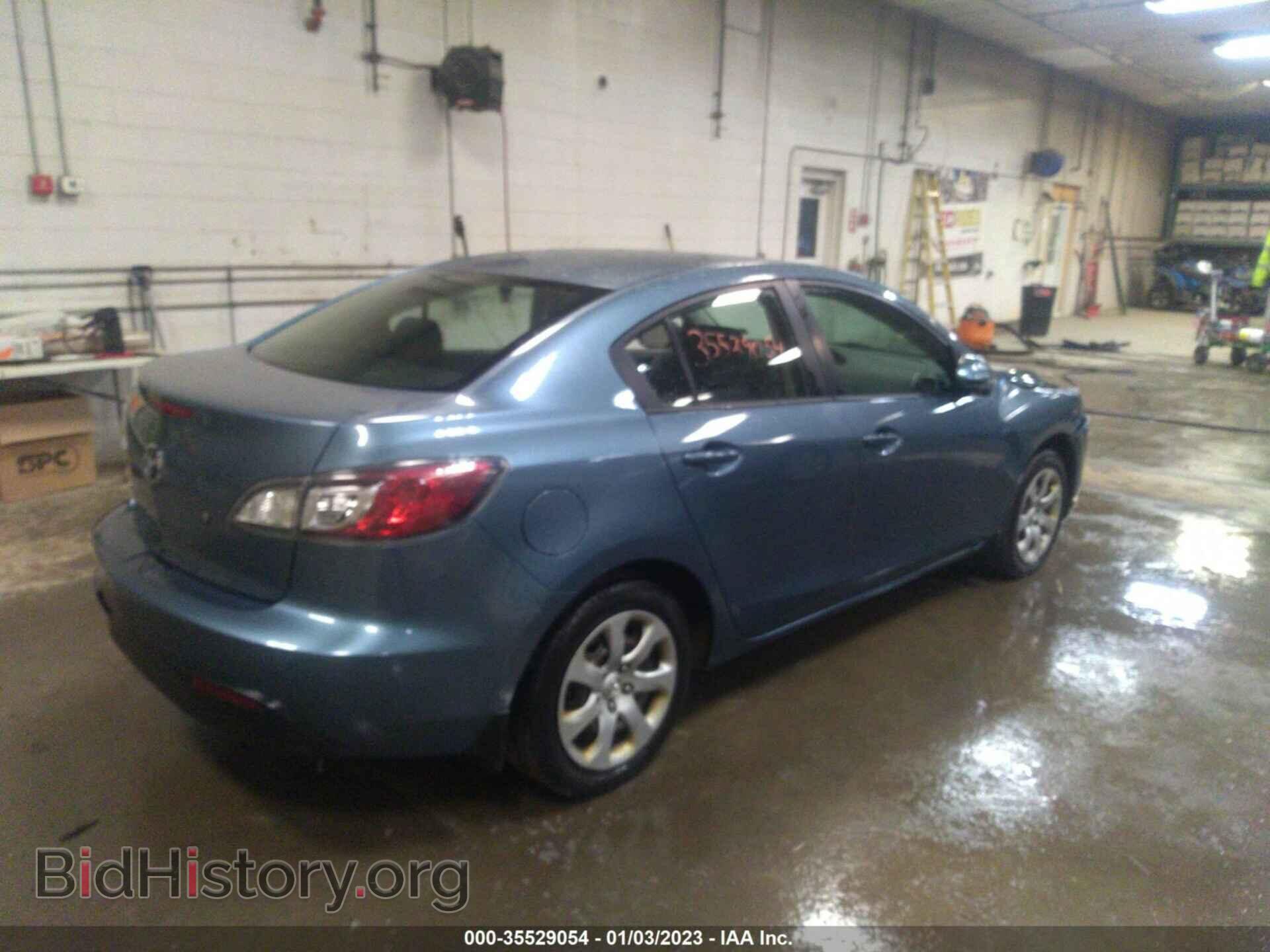 2011 MAZDA MAZDA3 - VIN: JM1BL1UG6B1437270 - Фото 4
