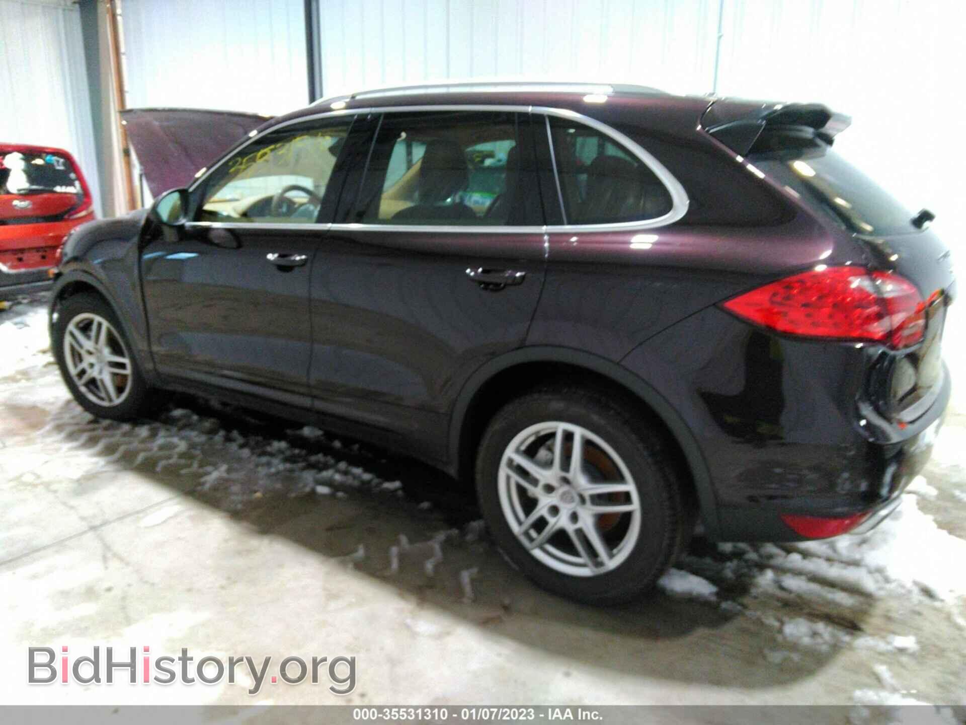 2011 PORSCHE CAYENNE - VIN: WP1AB2A23BLA47713 - Photo 3