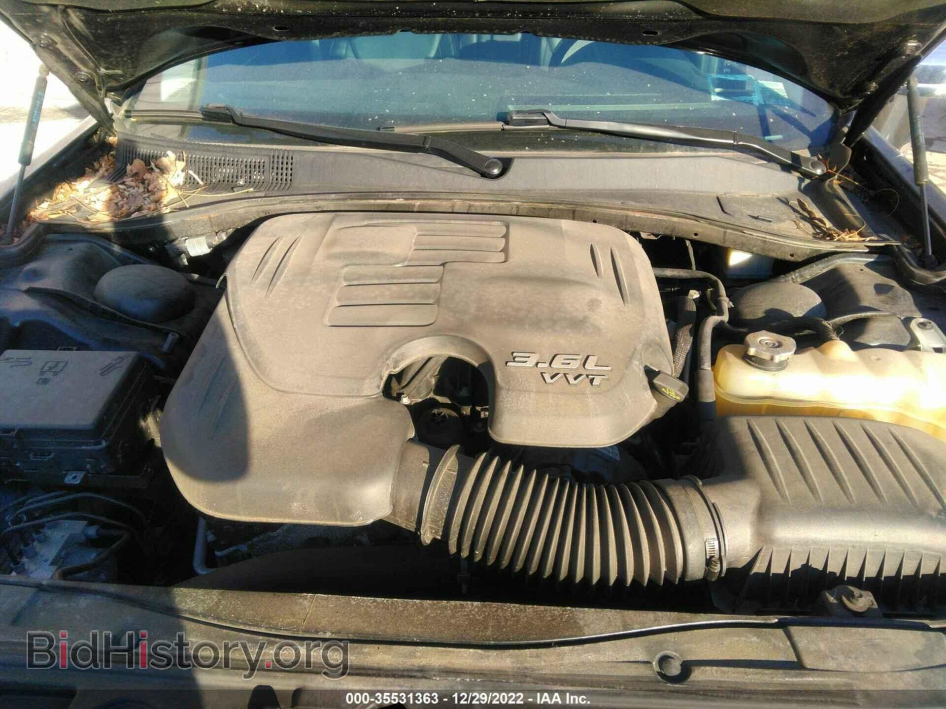 2019 CHRYSLER 300 - VIN: 2C3CCAKG2KH698487 - Фото 10