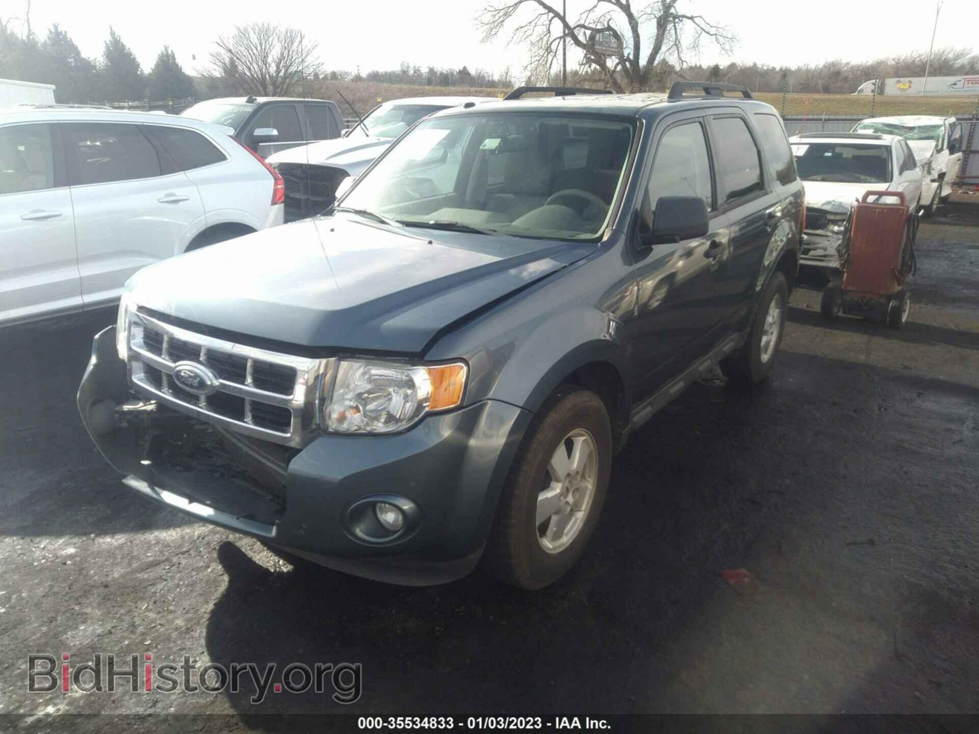 2011 FORD ESCAPE - VIN: 1FMCU0D74BKC23041 - Фото 2