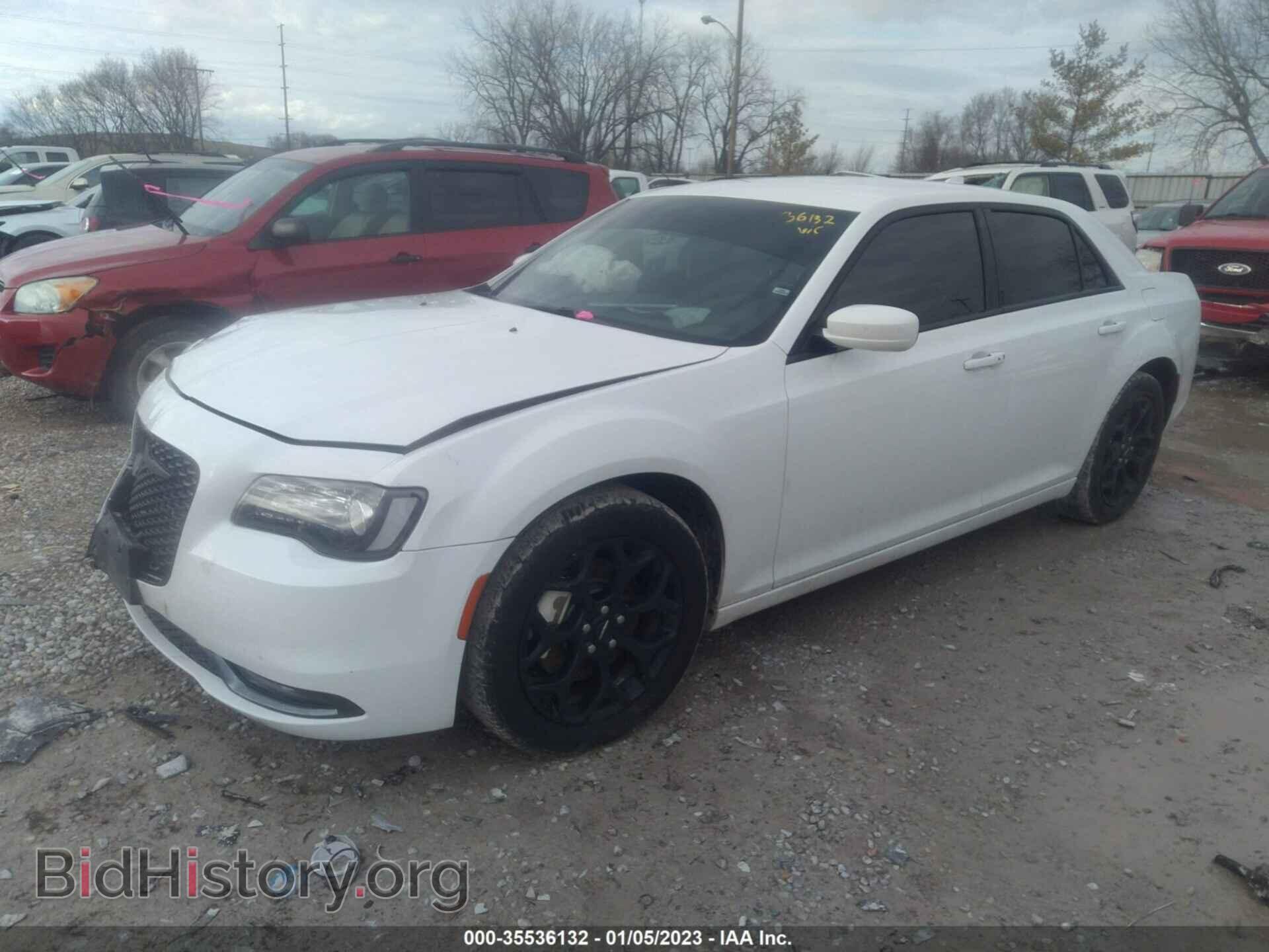 2016 CHRYSLER 300 - VIN: 2C3CCAGG0GH209097 - Фото 2