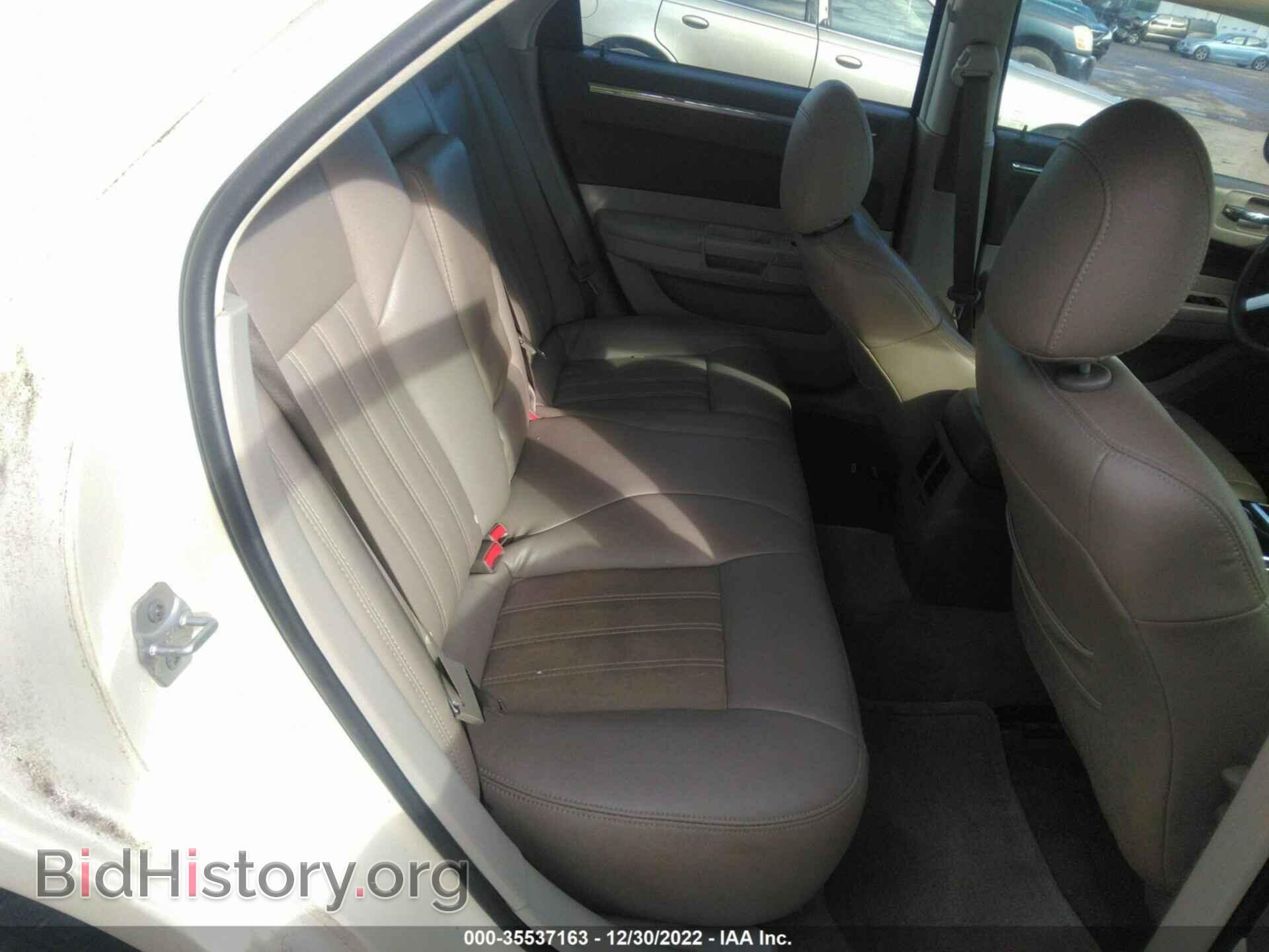 2010 CHRYSLER 300 - VIN: 2C3CA1CV5AH329494 - Фото 8