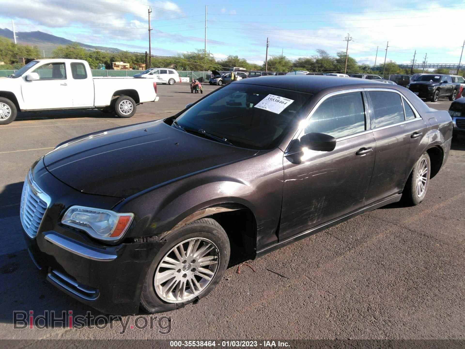 2012 CHRYSLER 300 - VIN: 2C3CCAAG0CH206073 - Фото 2
