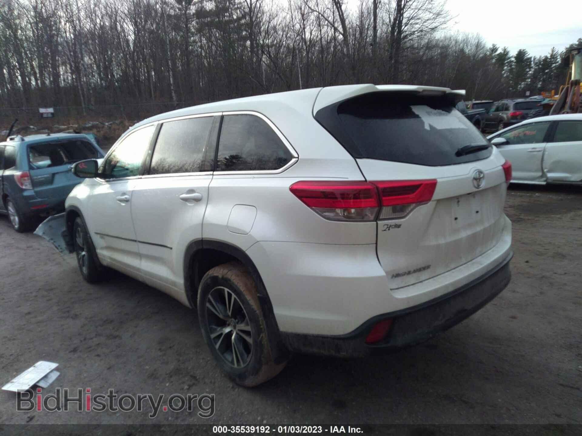 2017 TOYOTA HIGHLANDER - VIN: 5TDBZRFH8HS461648 - Фото 3