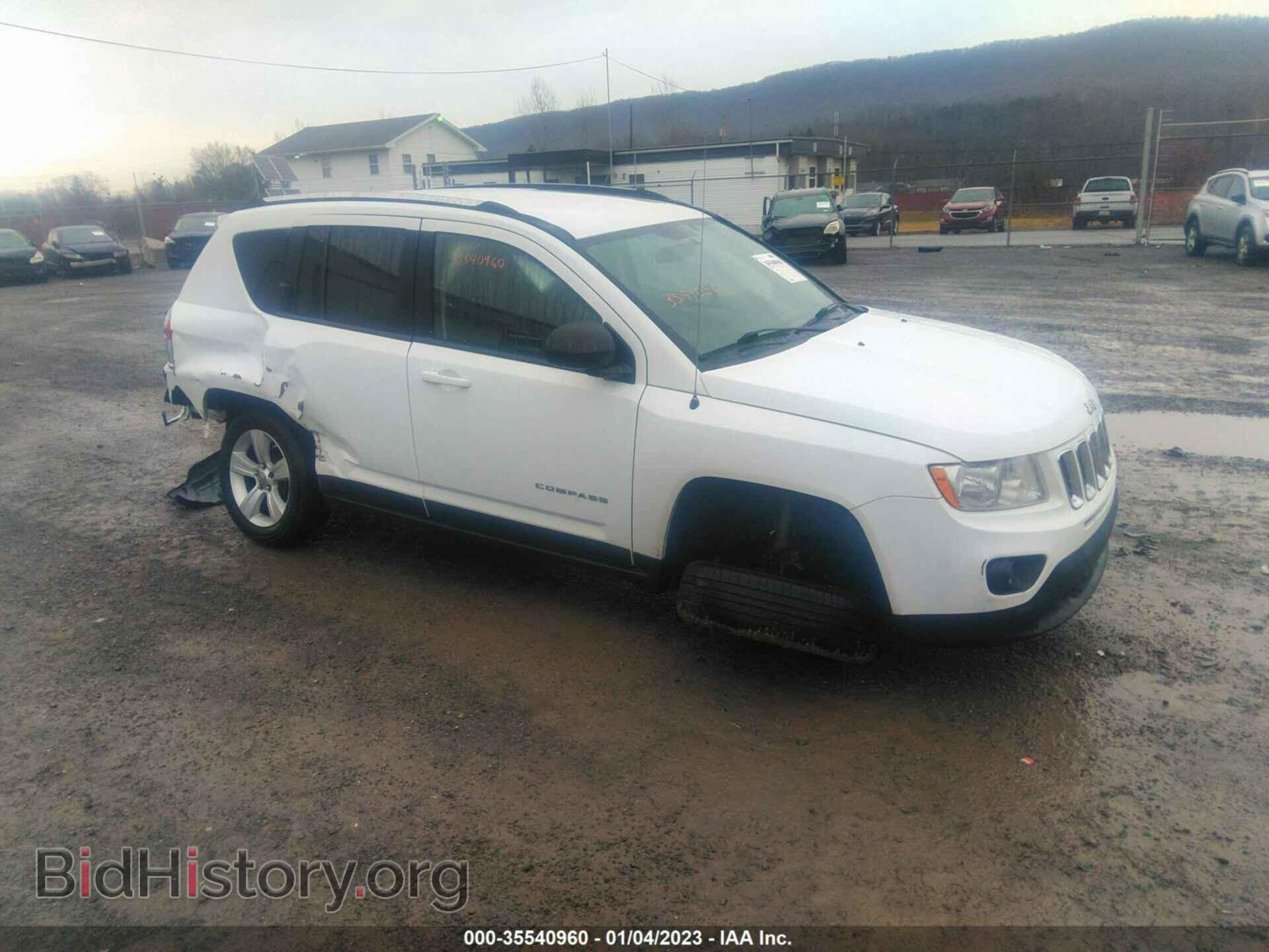 Photo 1J4NT1FA5BD165812 - JEEP COMPASS 2011