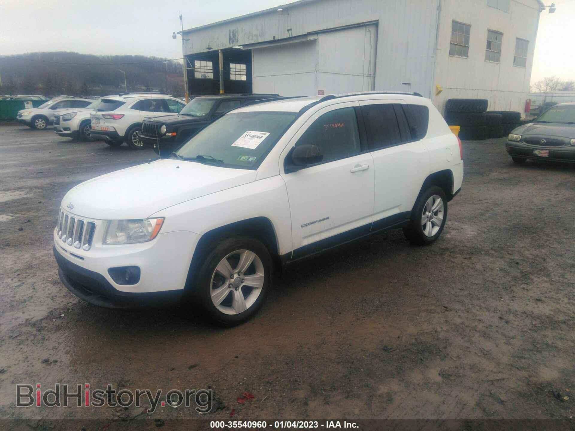 2011 JEEP COMPASS - VIN: 1J4NT1FA5BD165812 - Photo 2